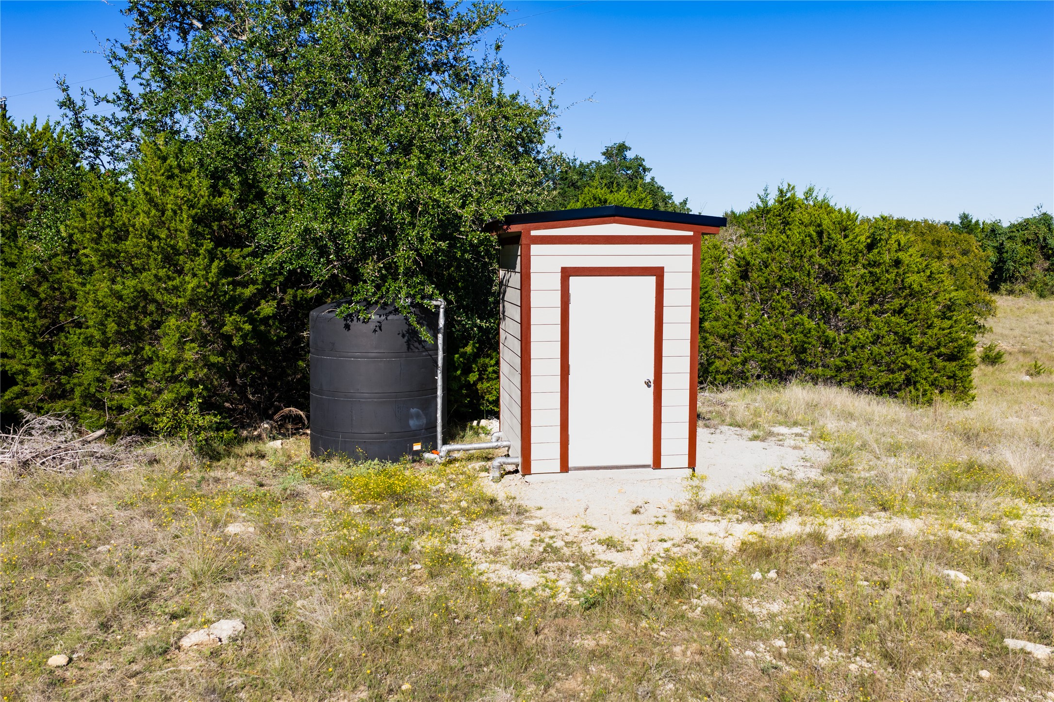 main property photo 14