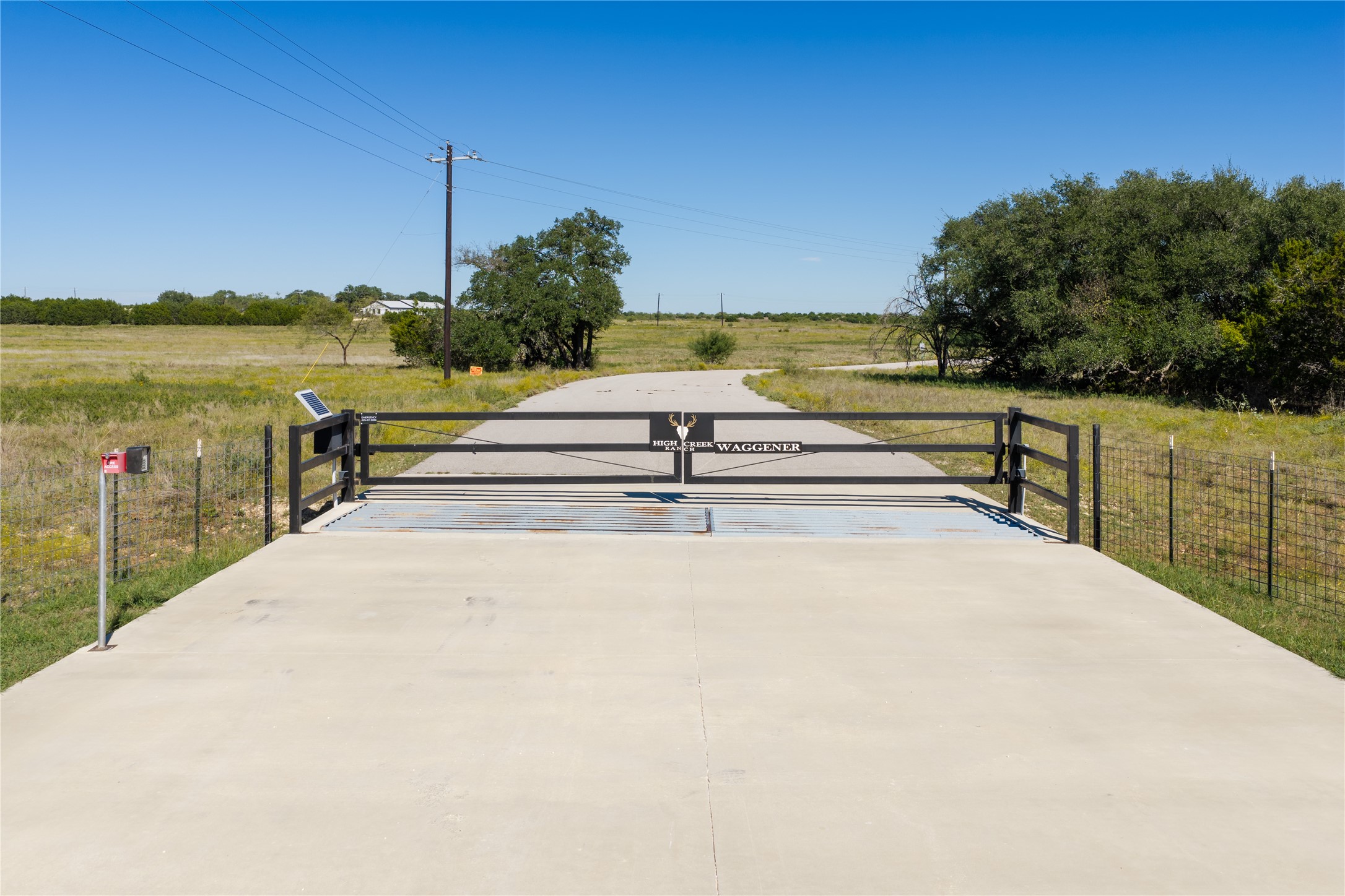main property photo 23