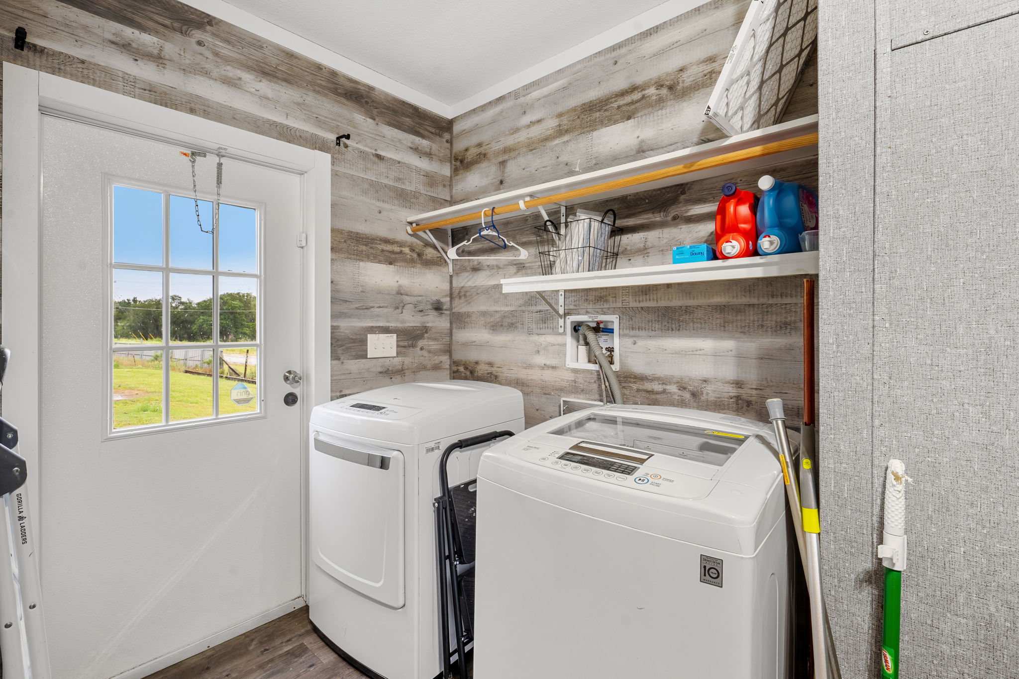 main property photo 17