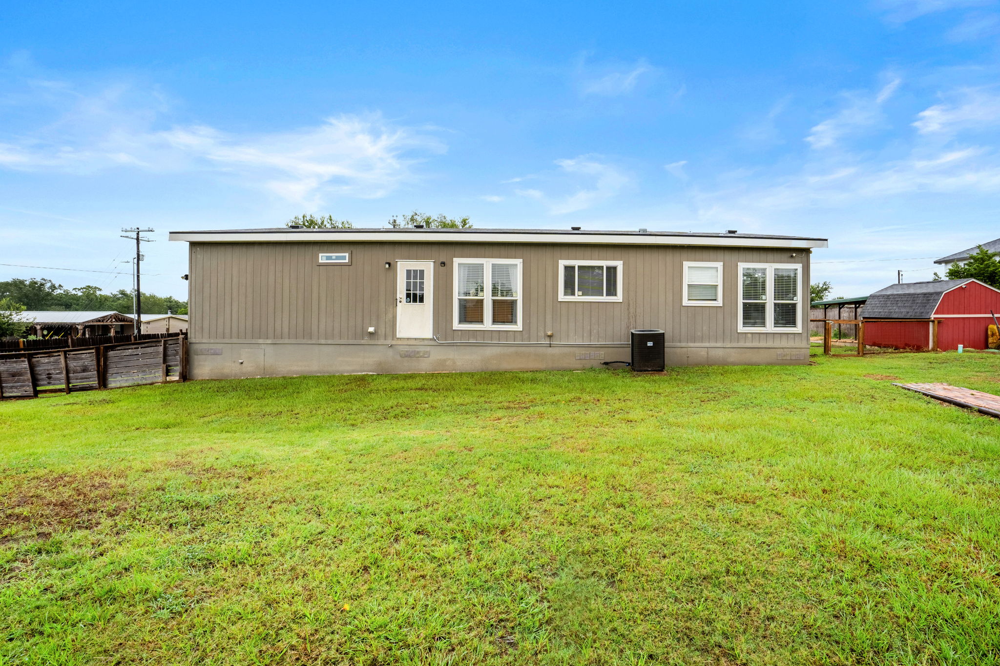 main property photo 21