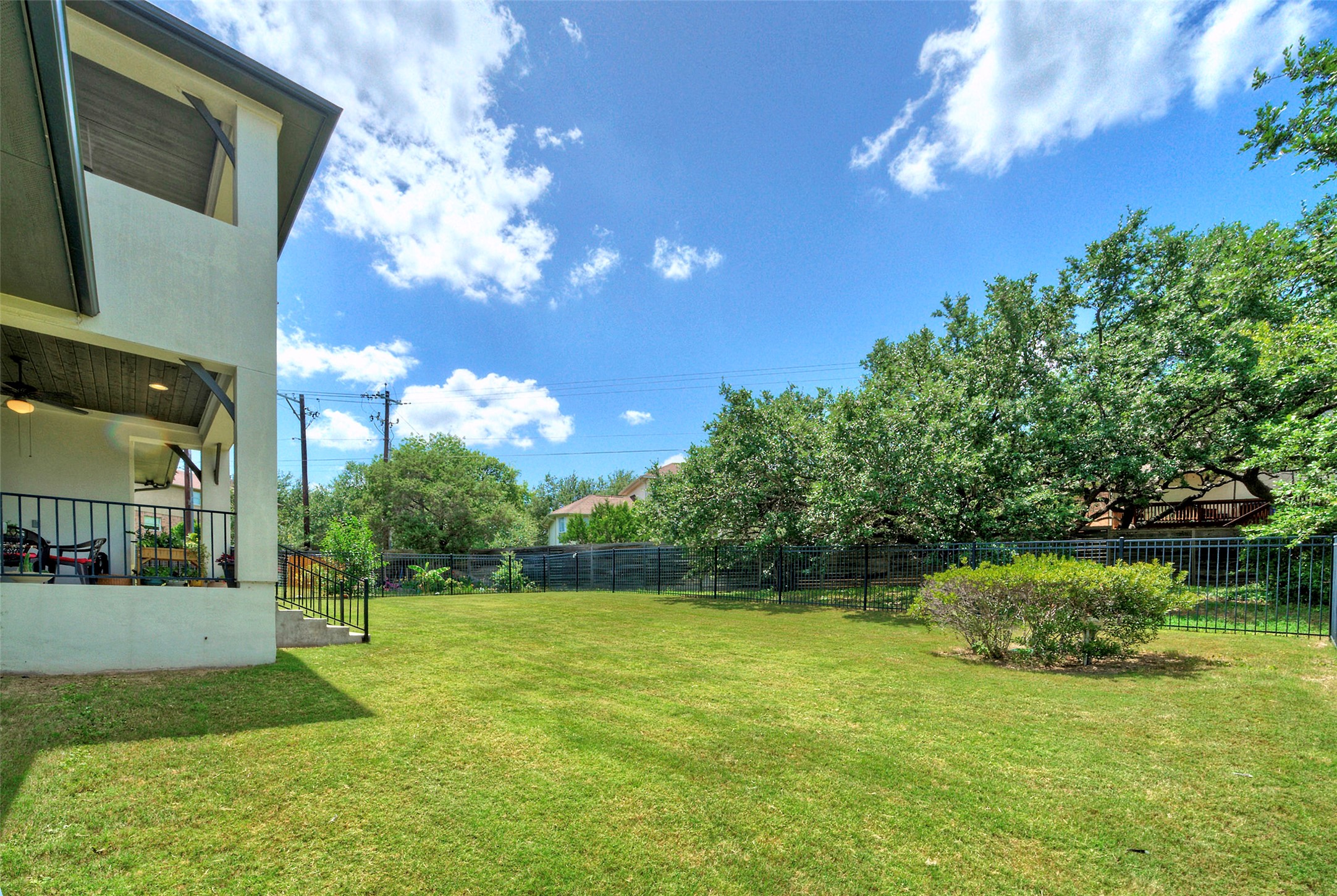 main property photo 38
