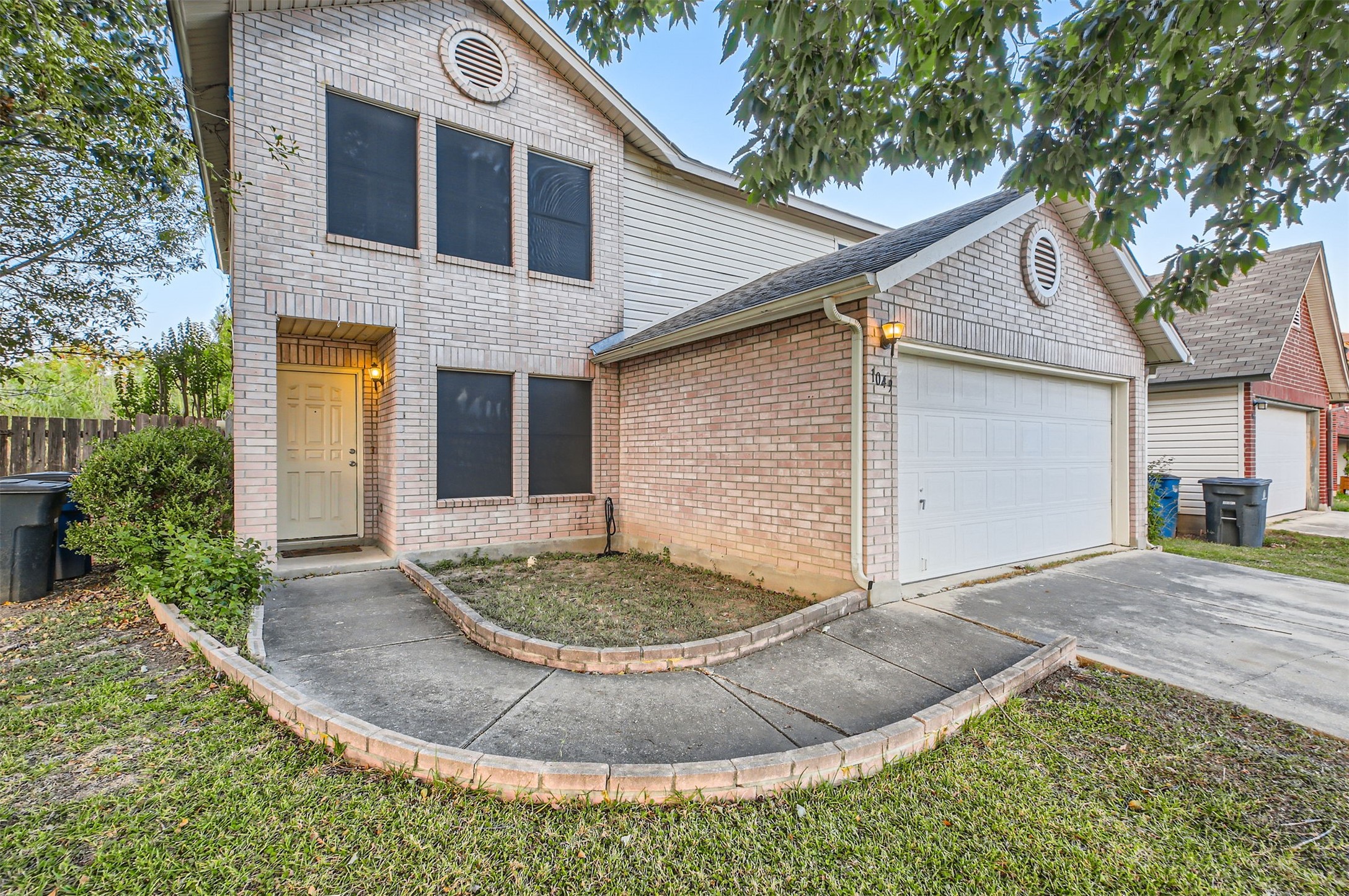 main property photo 25