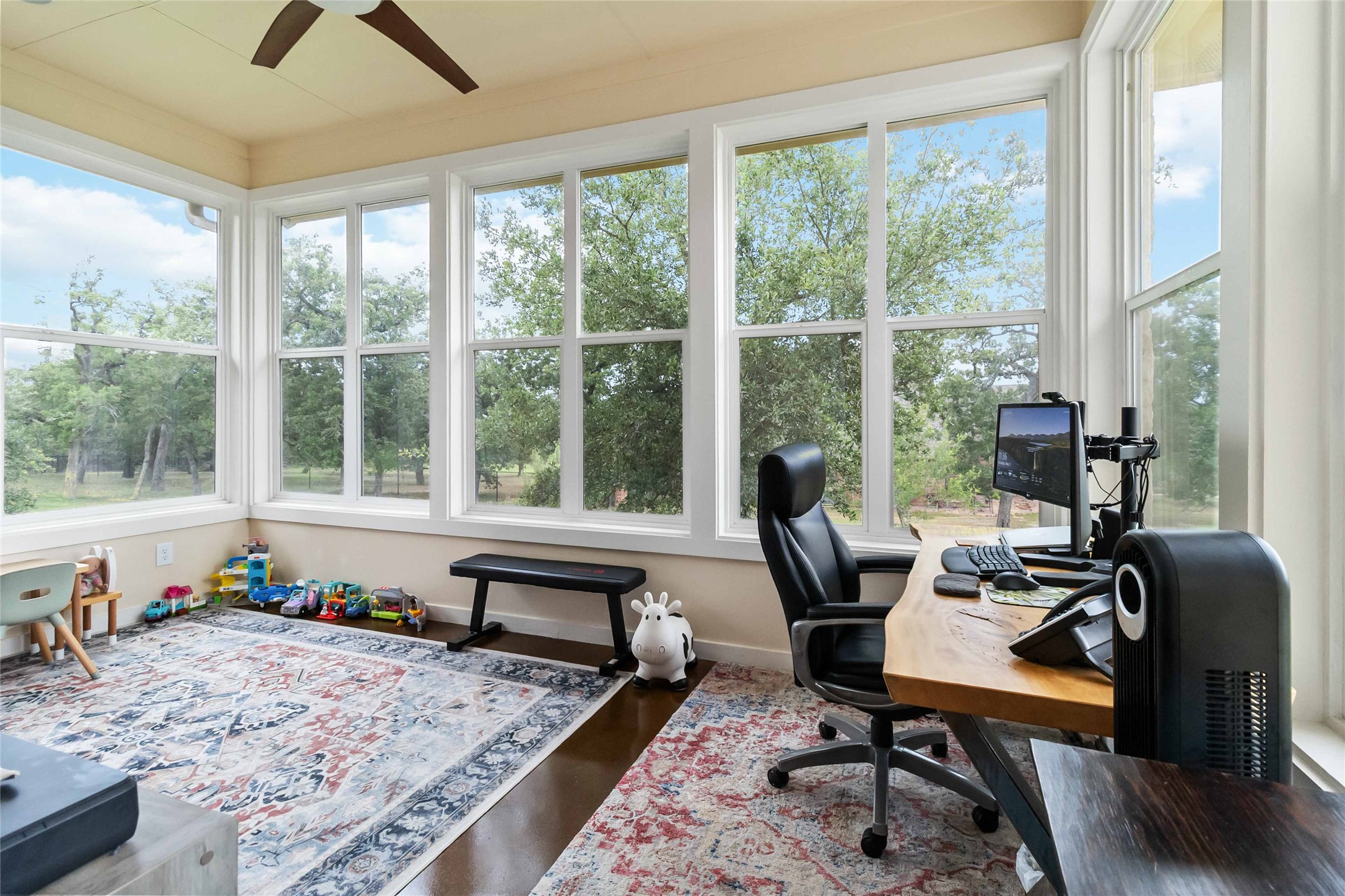 main property photo 12