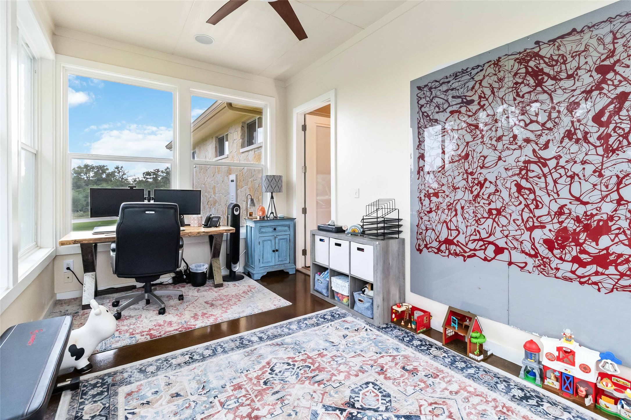 main property photo 13
