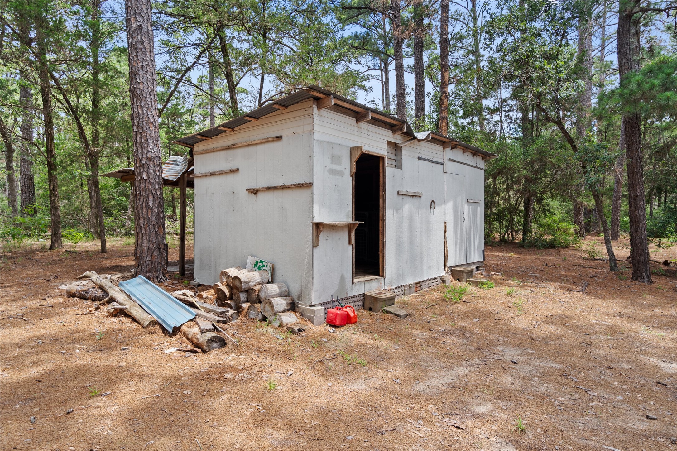 main property photo 31