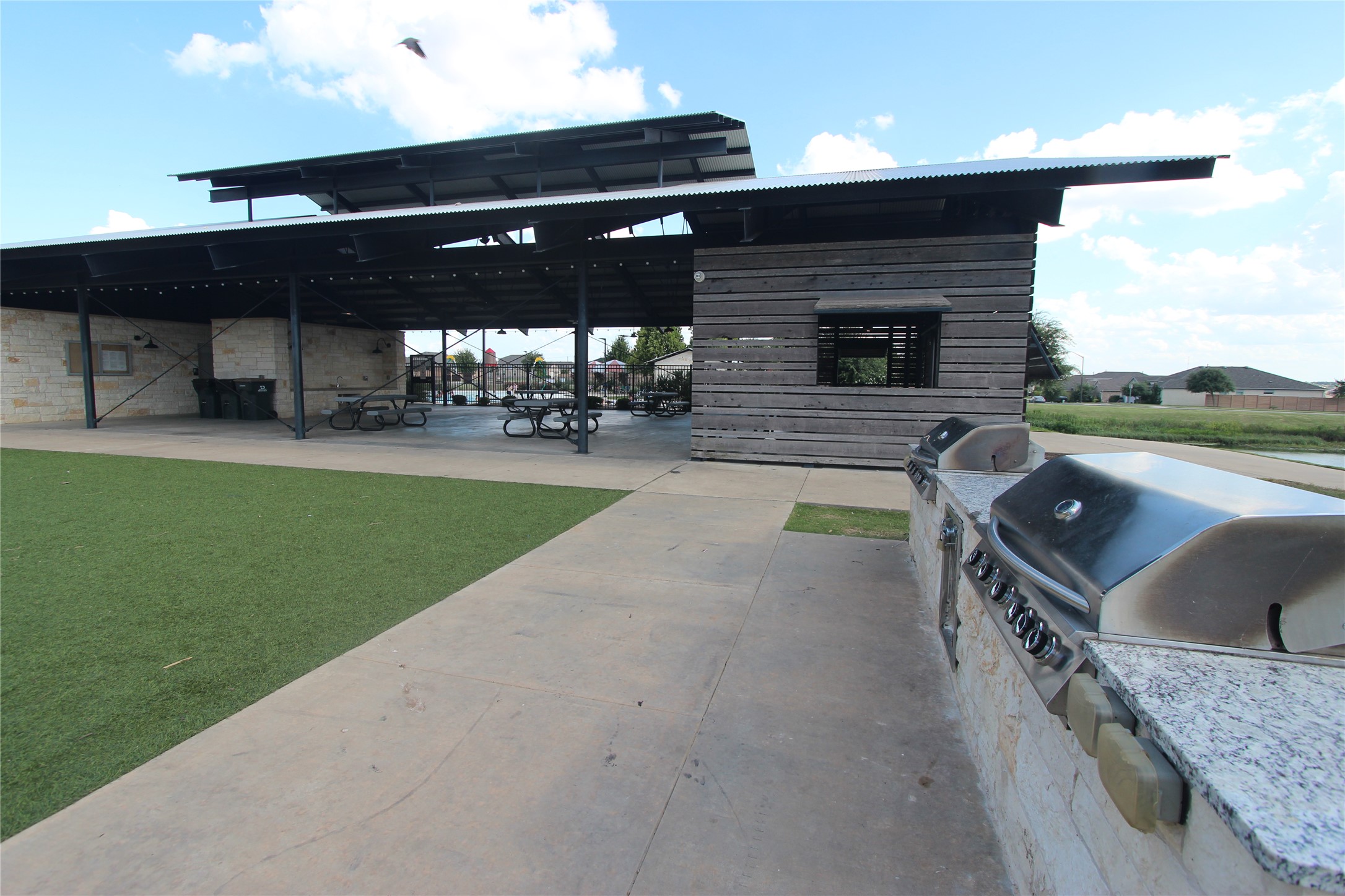 main property photo 23