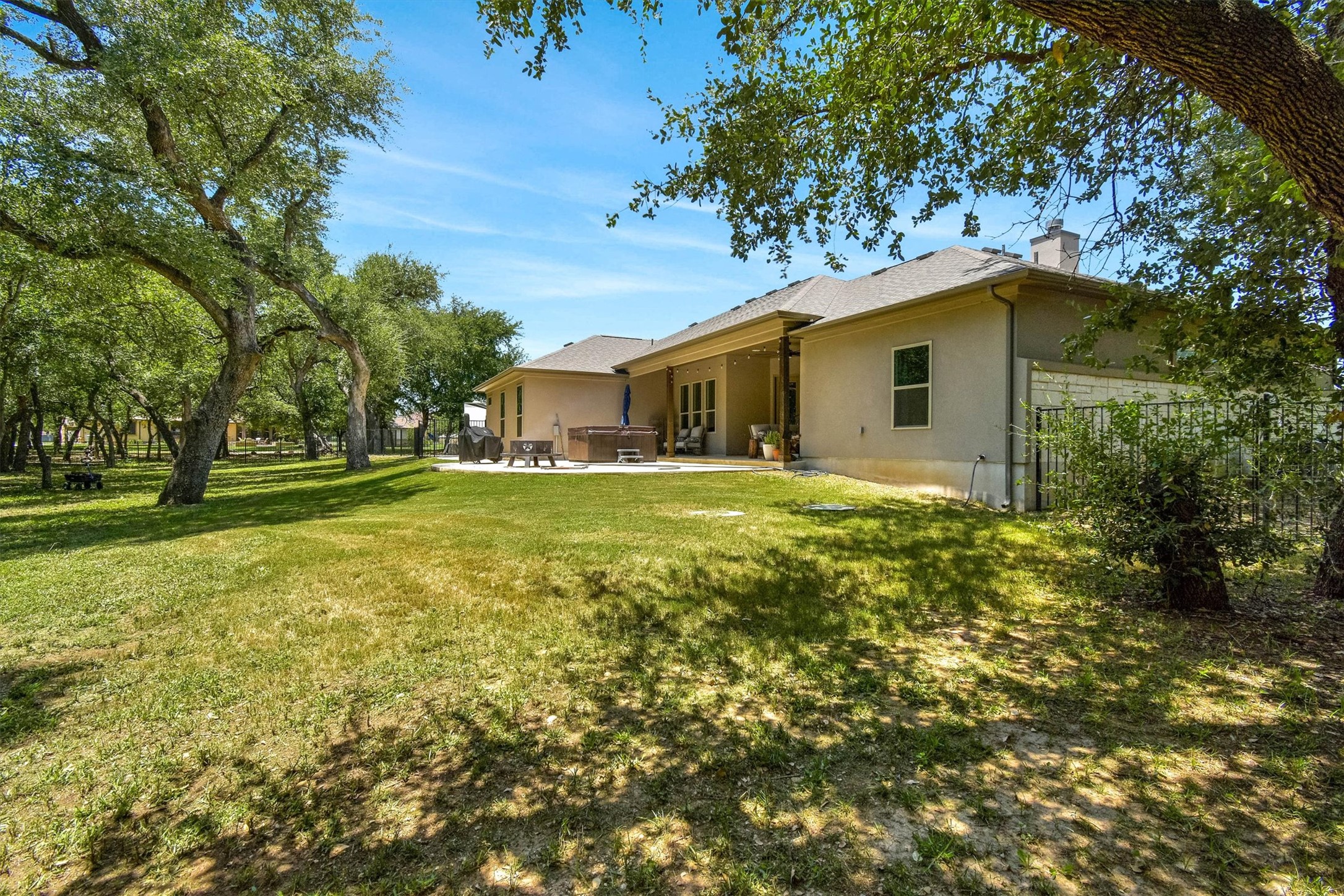 main property photo 32