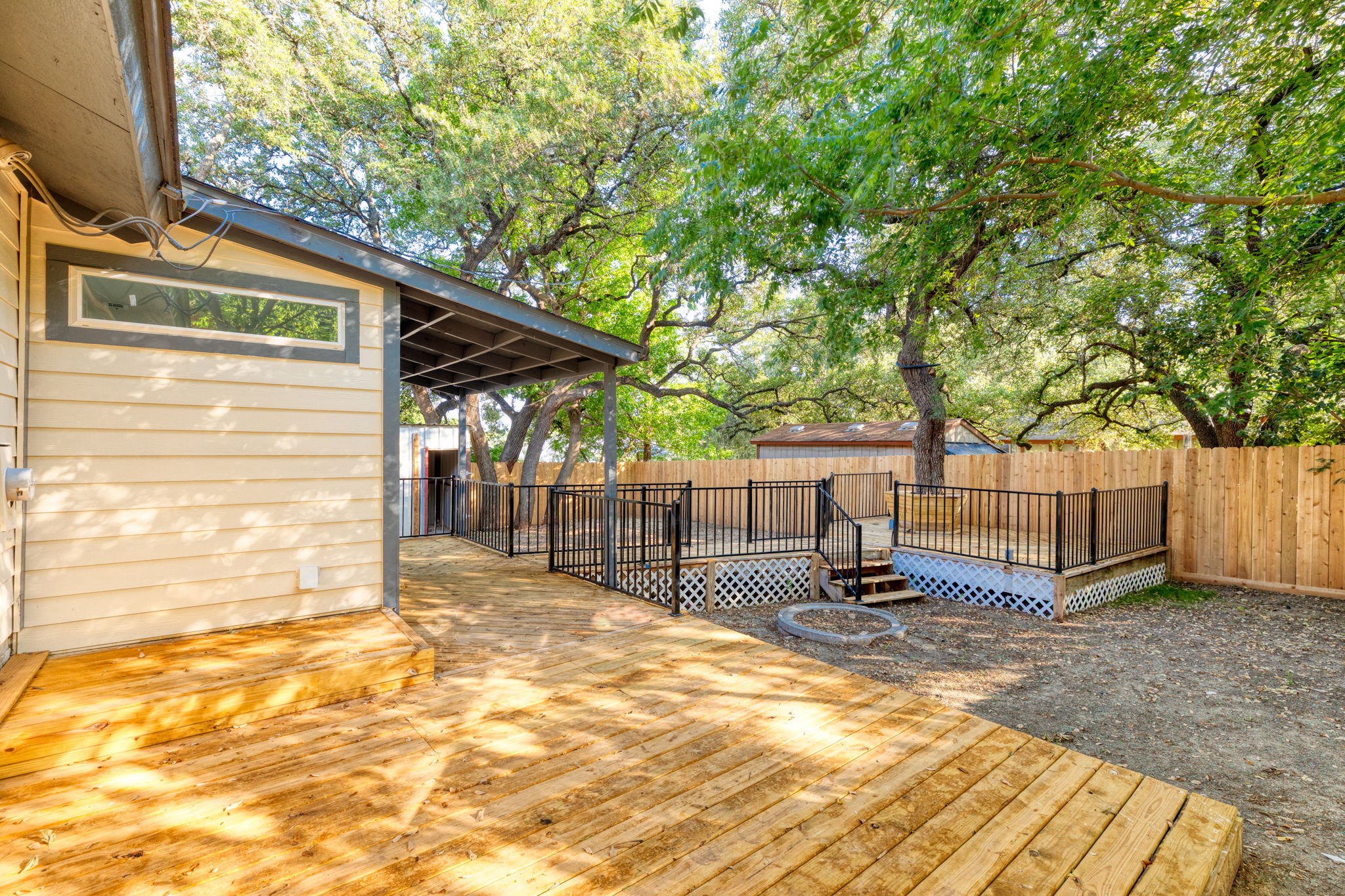 main property photo 23