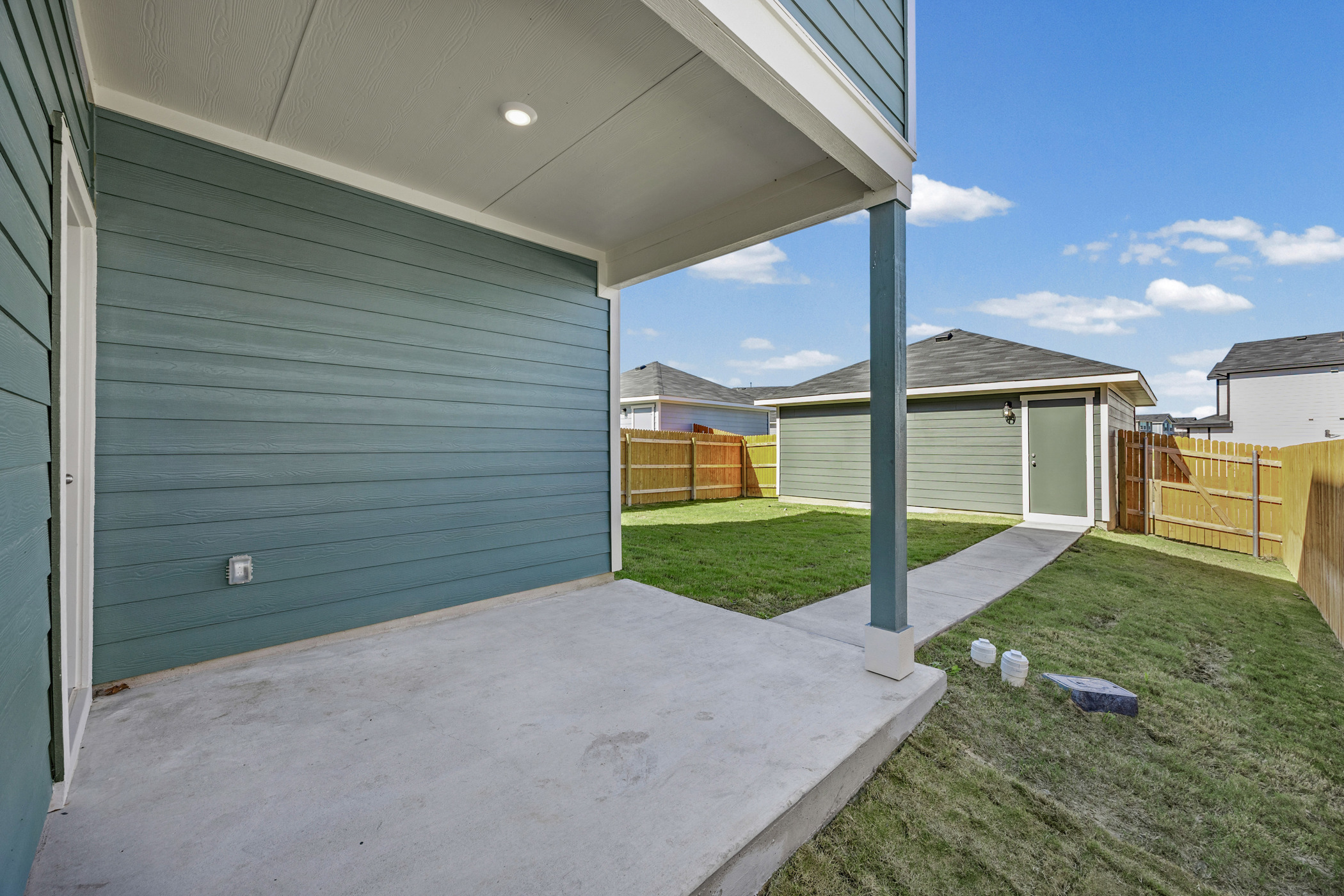 main property photo 21