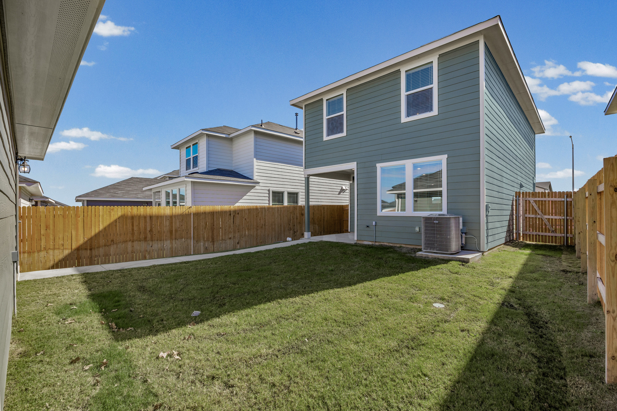main property photo 22