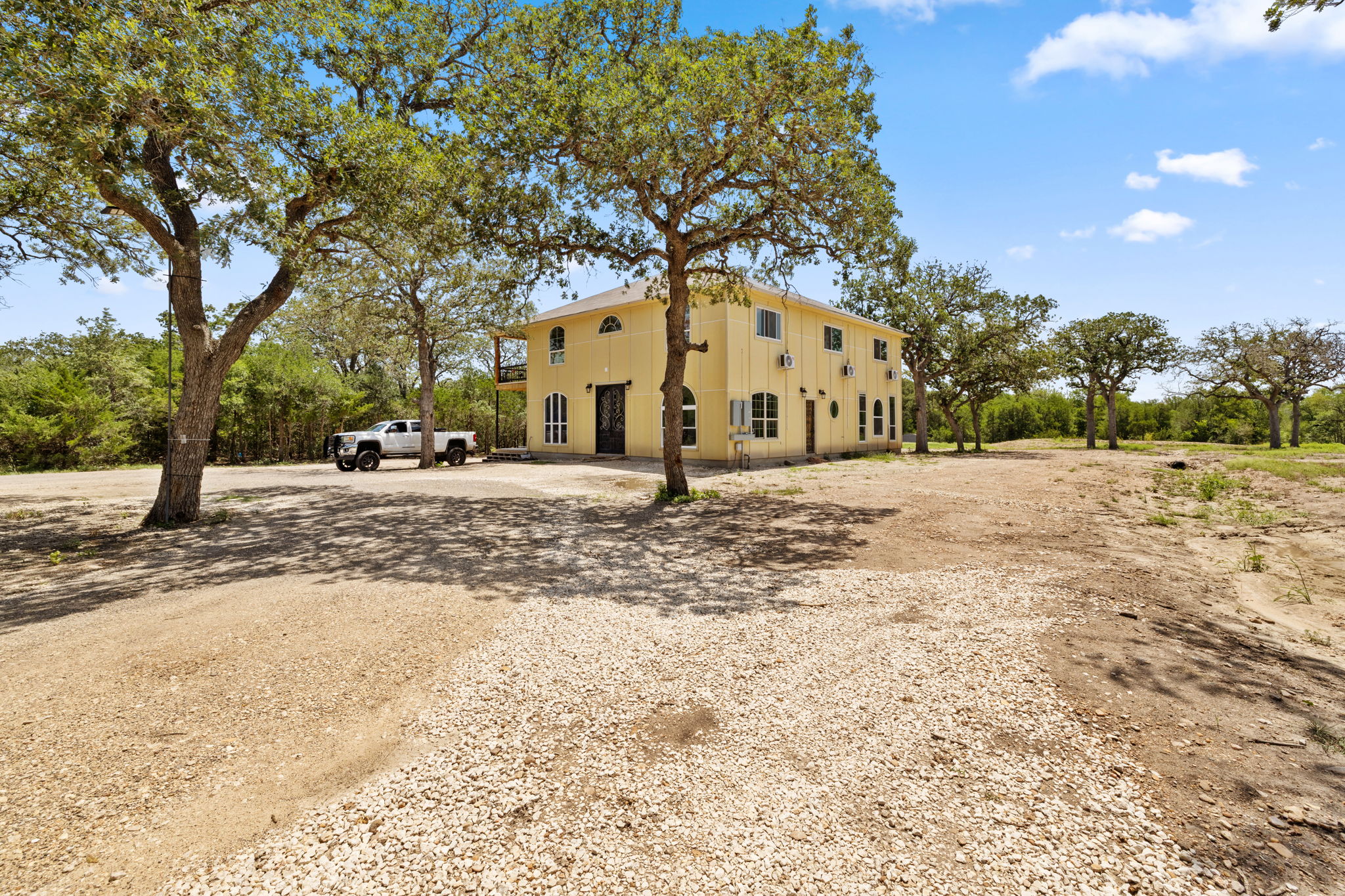 main property photo 16