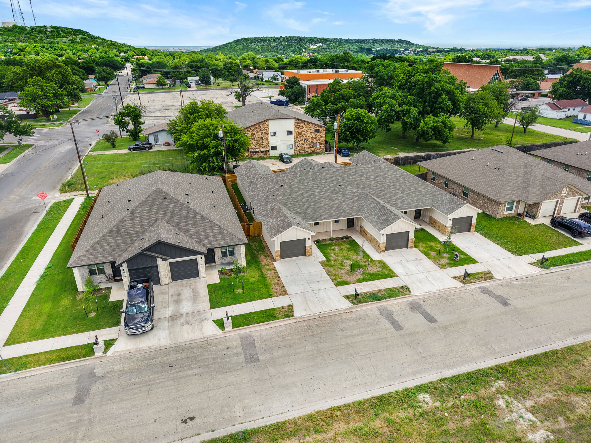 main property photo 36