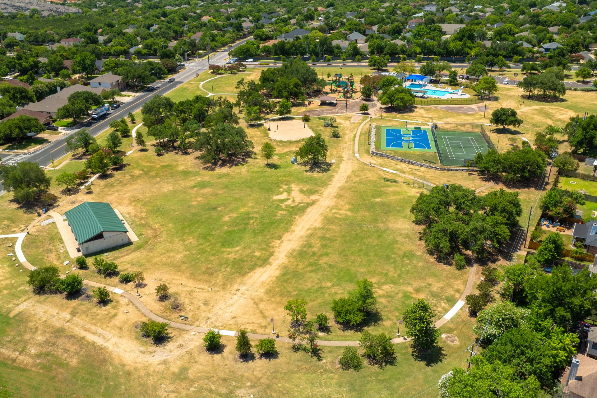 main property photo 29