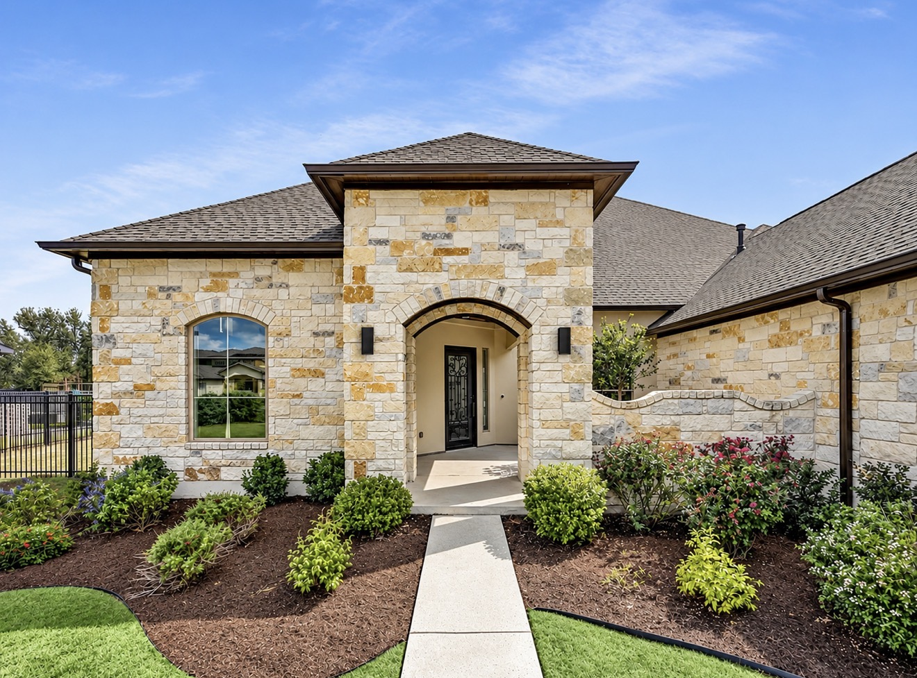 main property photo 25