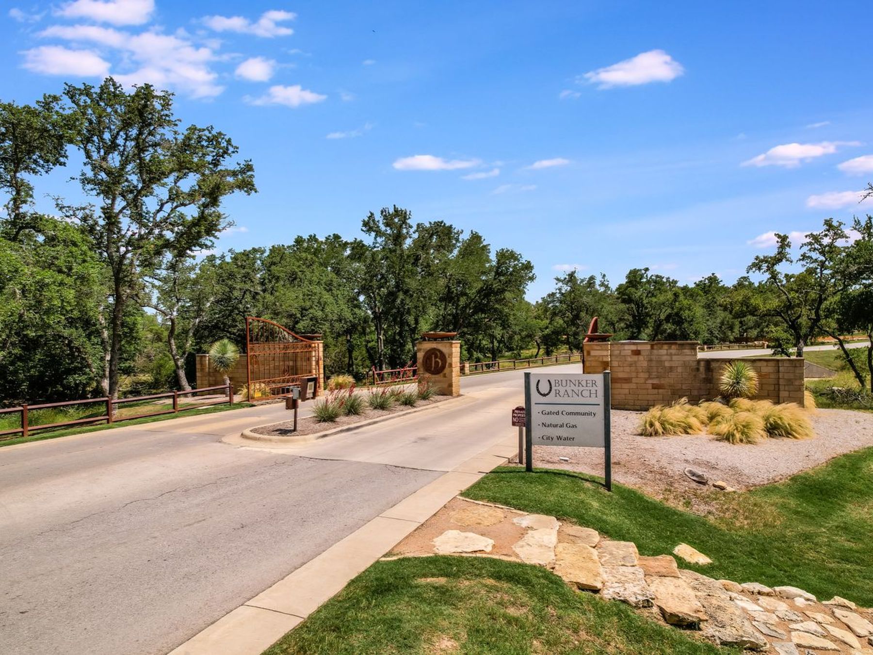 main property photo 36