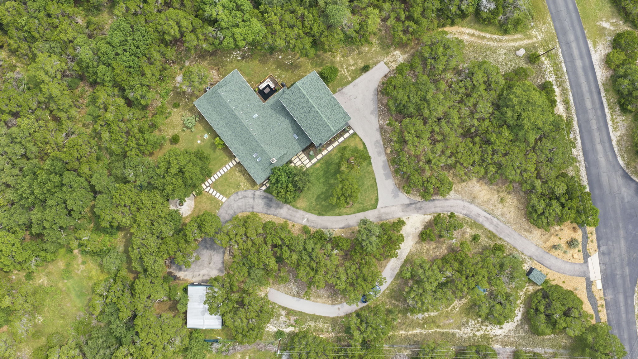 main property photo 25