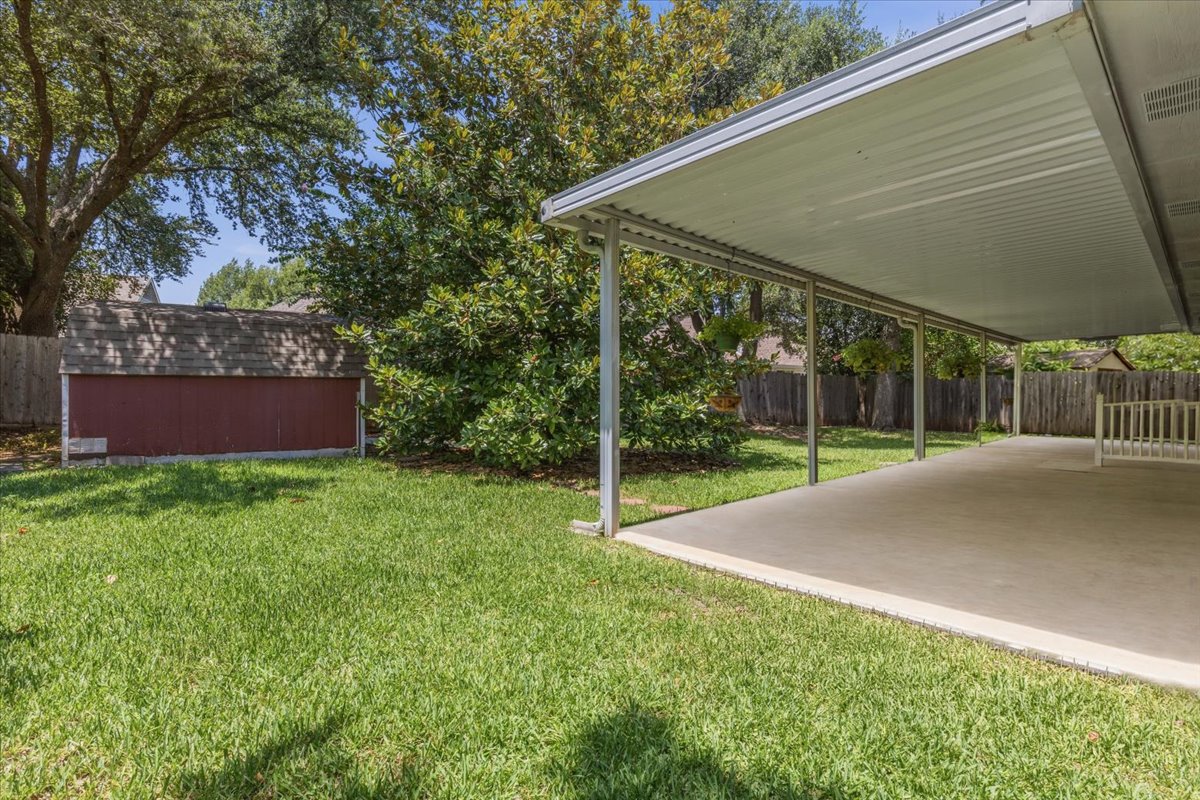 main property photo 22