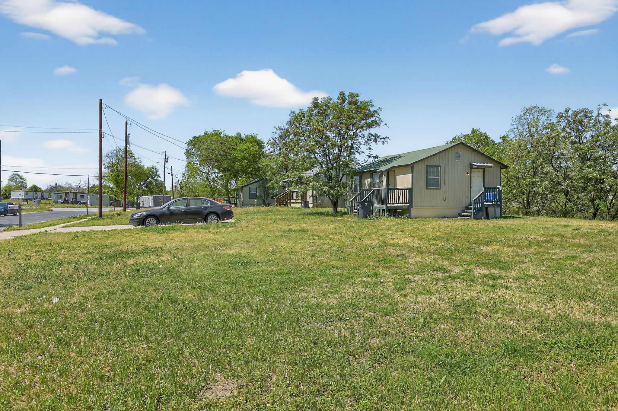 main property photo 10