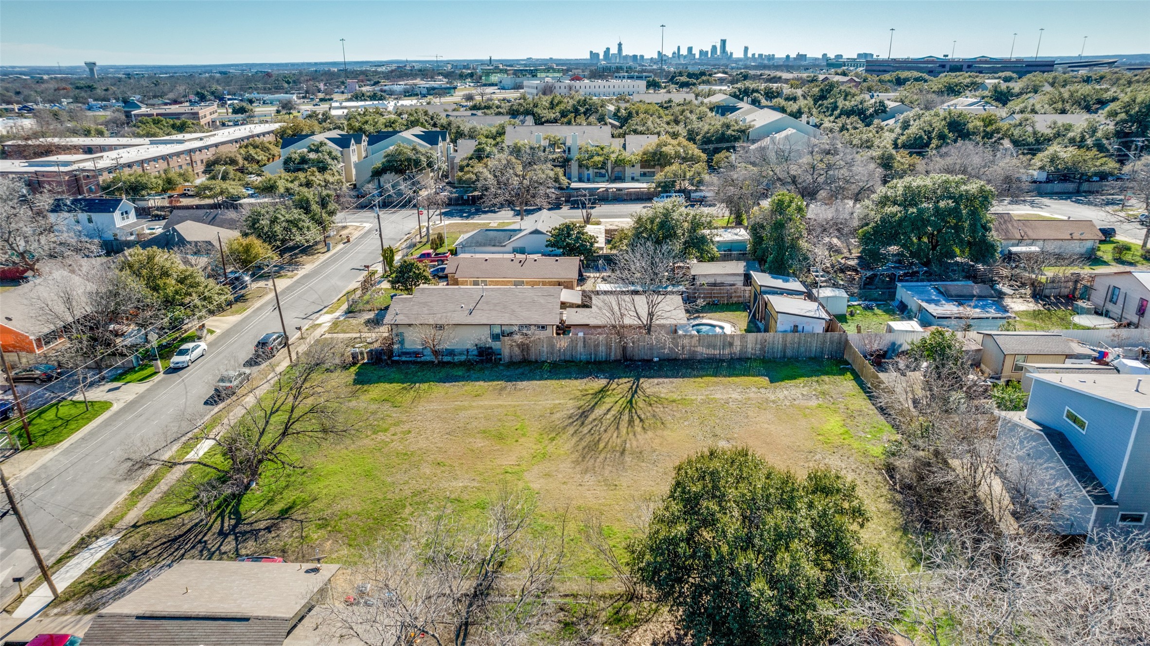main property photo 14
