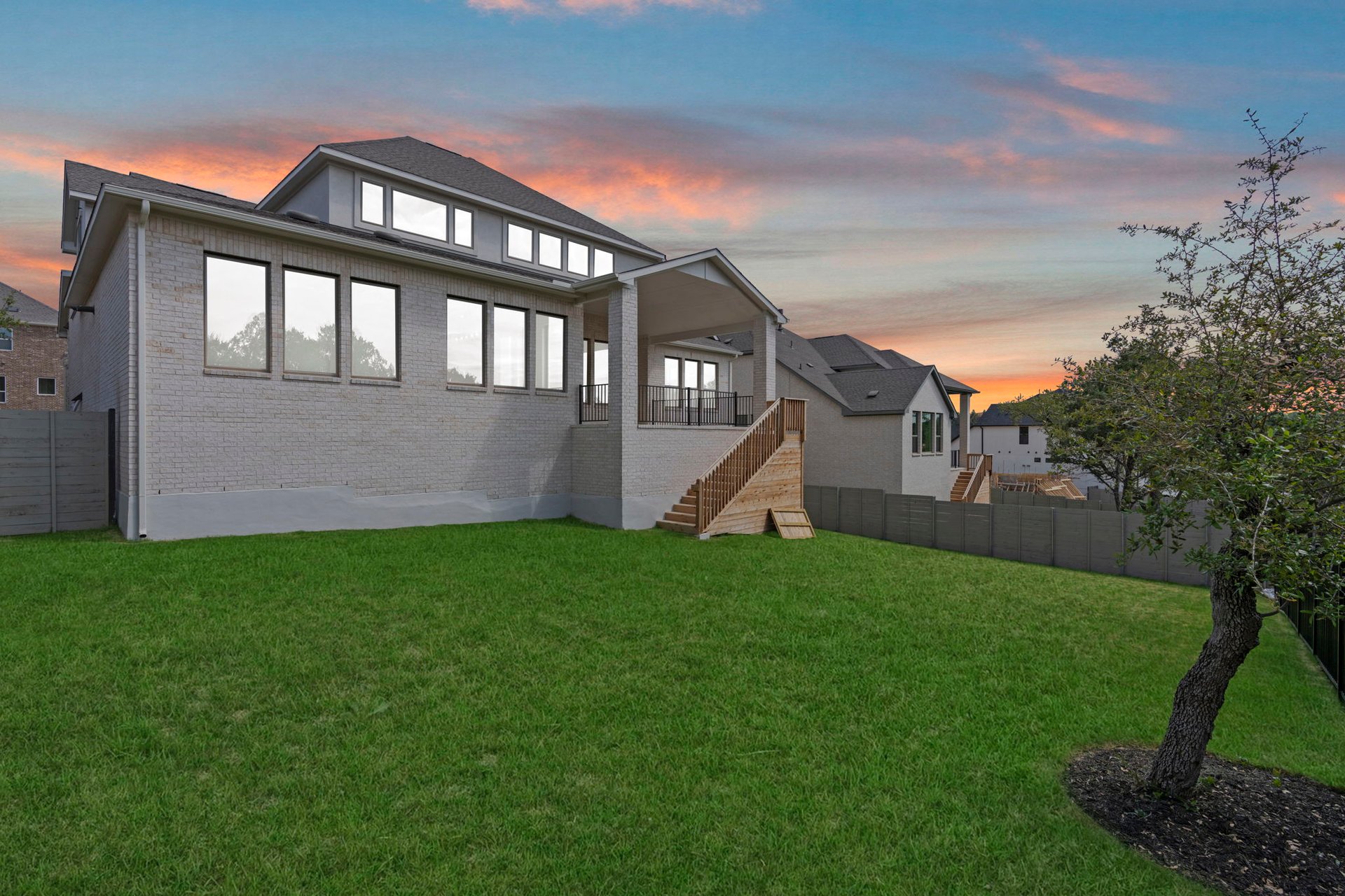main property photo 33