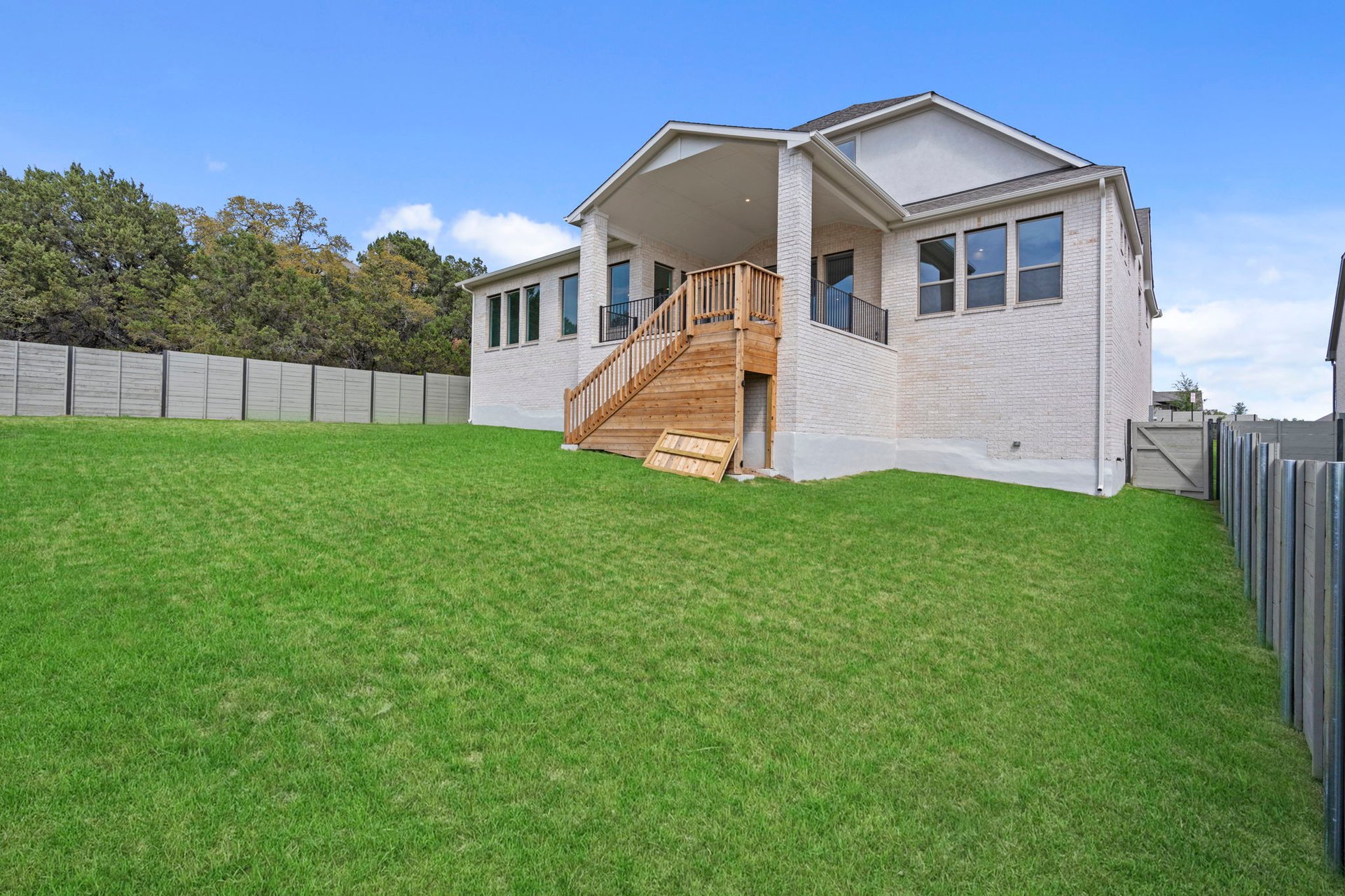 main property photo 35