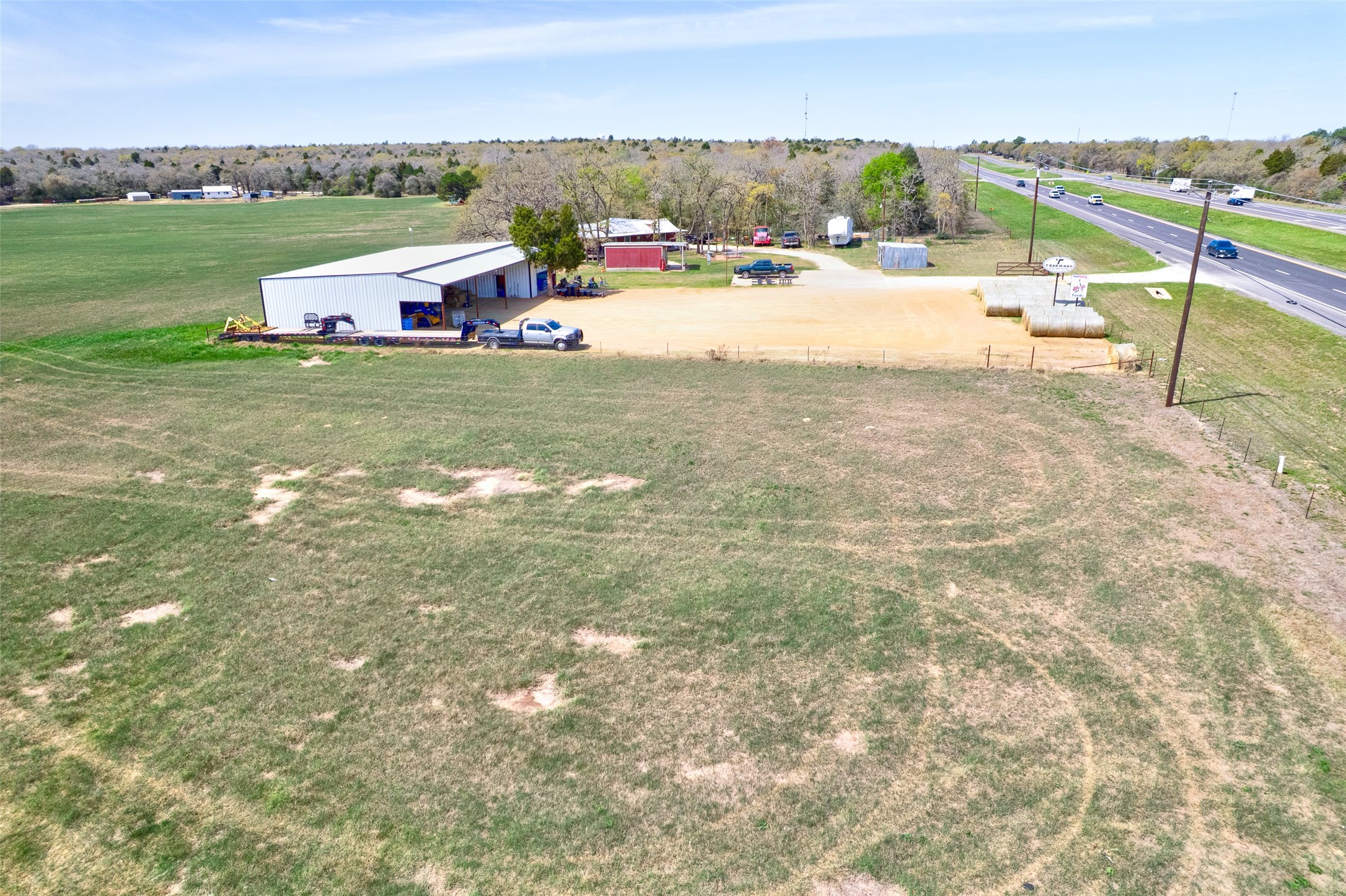 main property photo 11