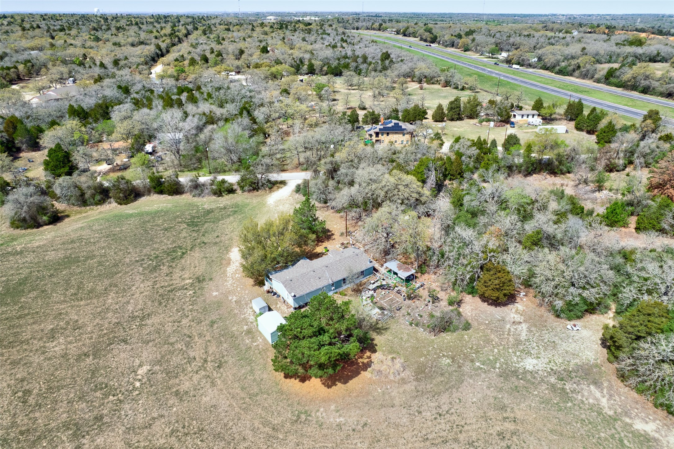 main property photo 26