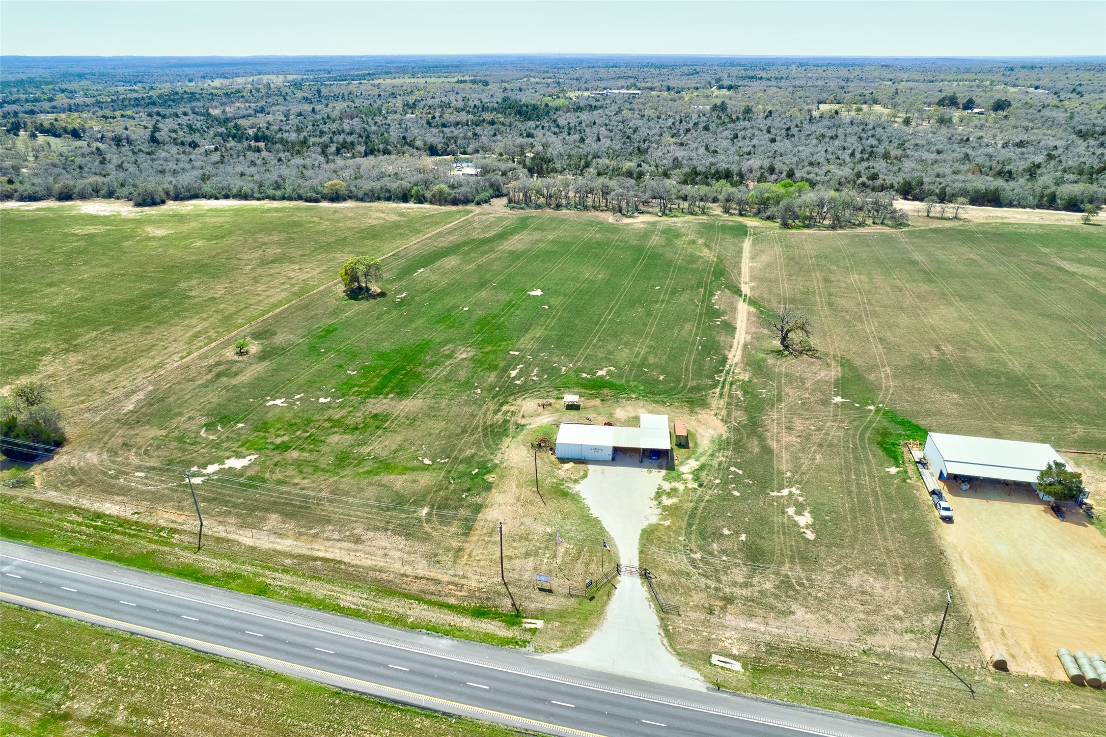 main property photo 34