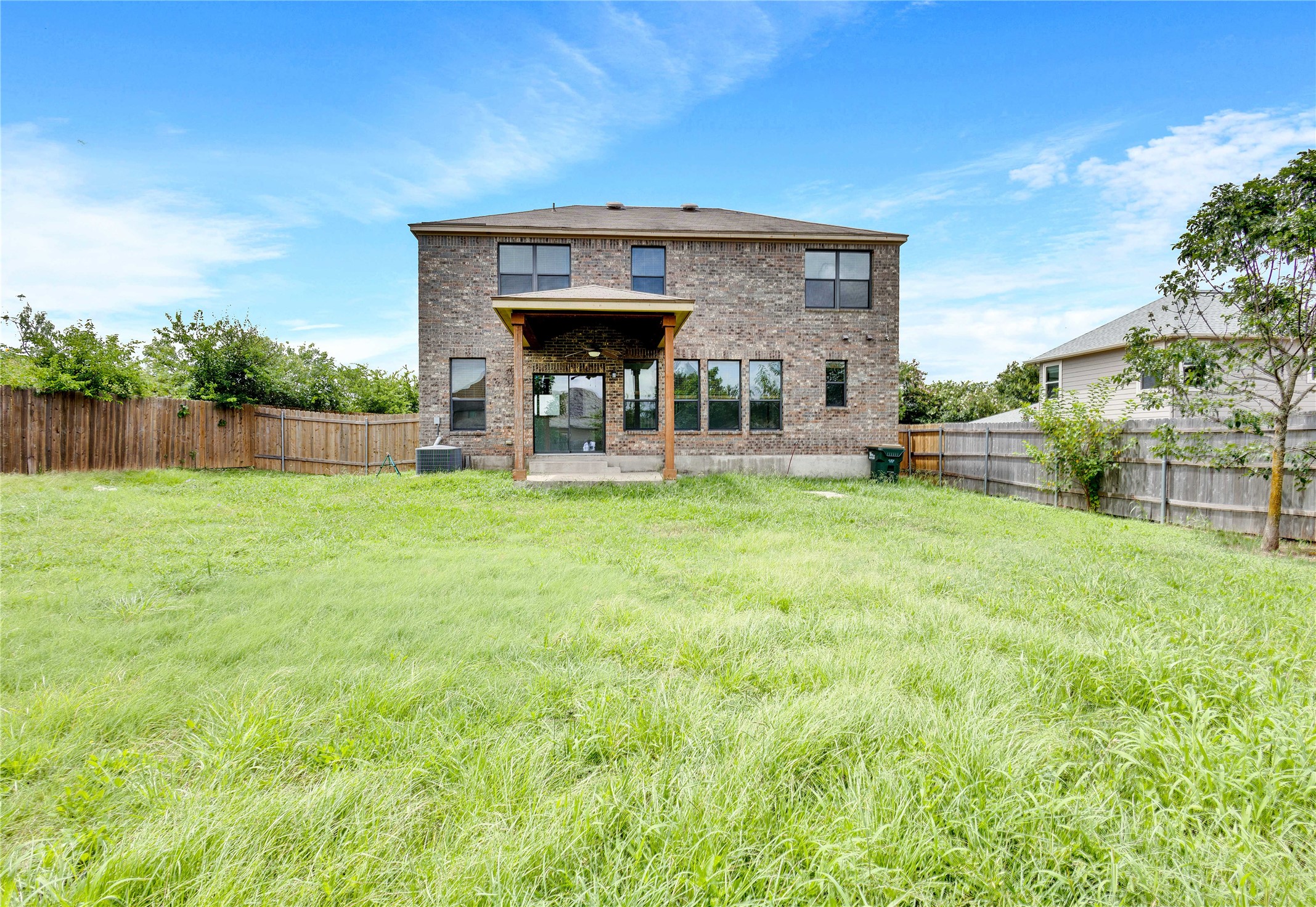 main property photo 23