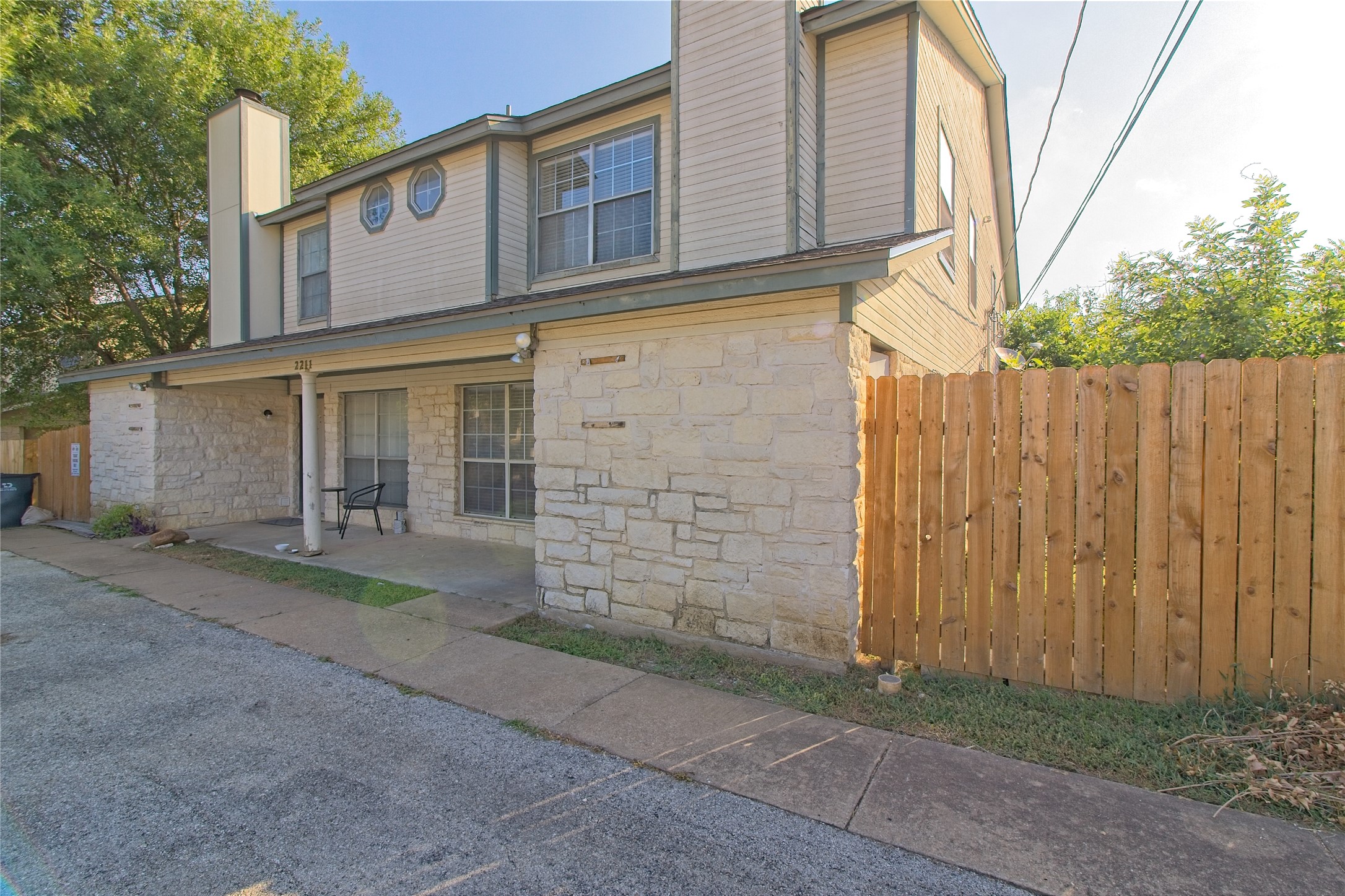 main property photo 2