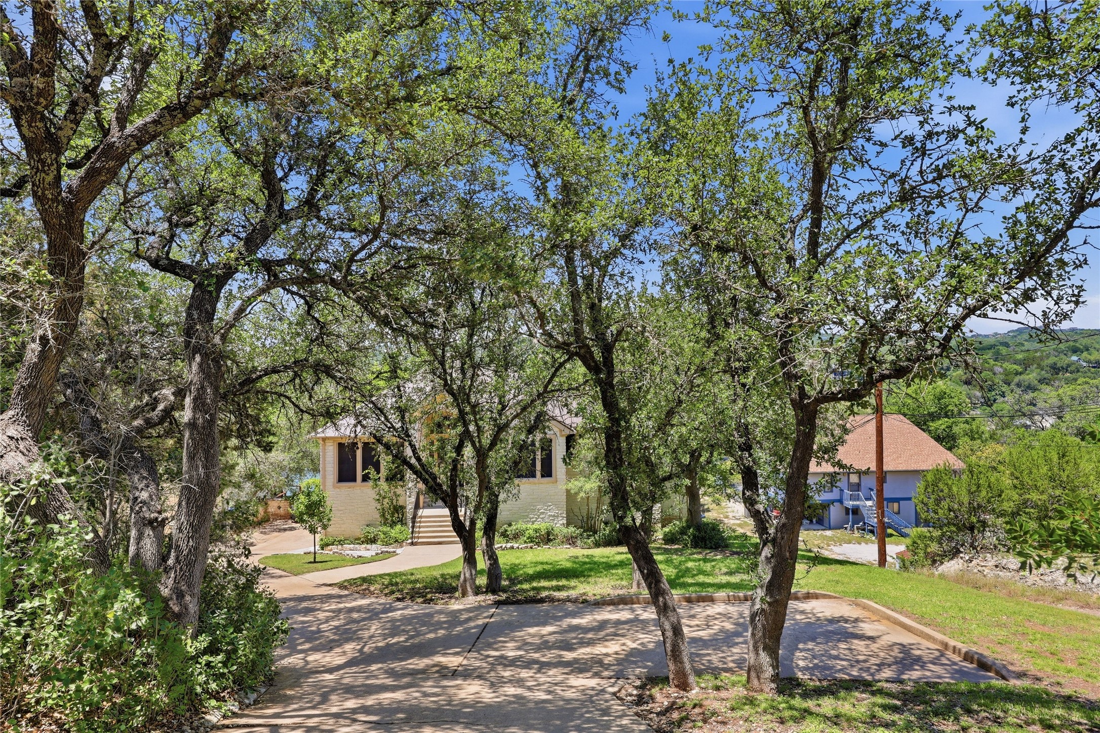 main property photo 36