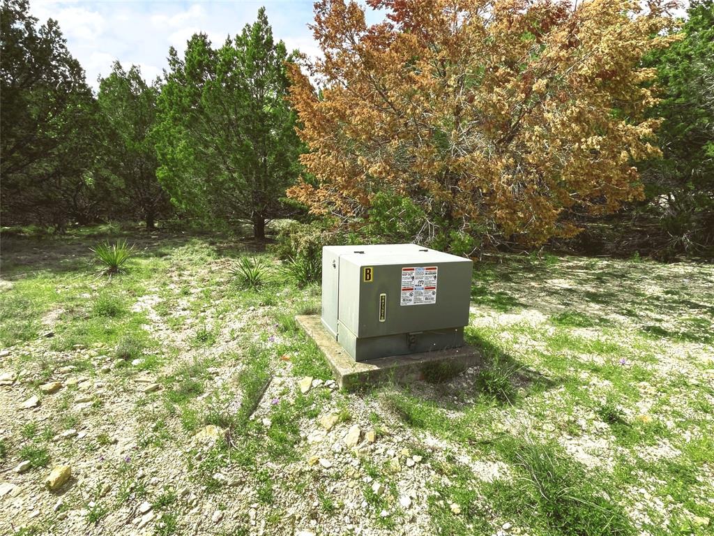 main property photo 11