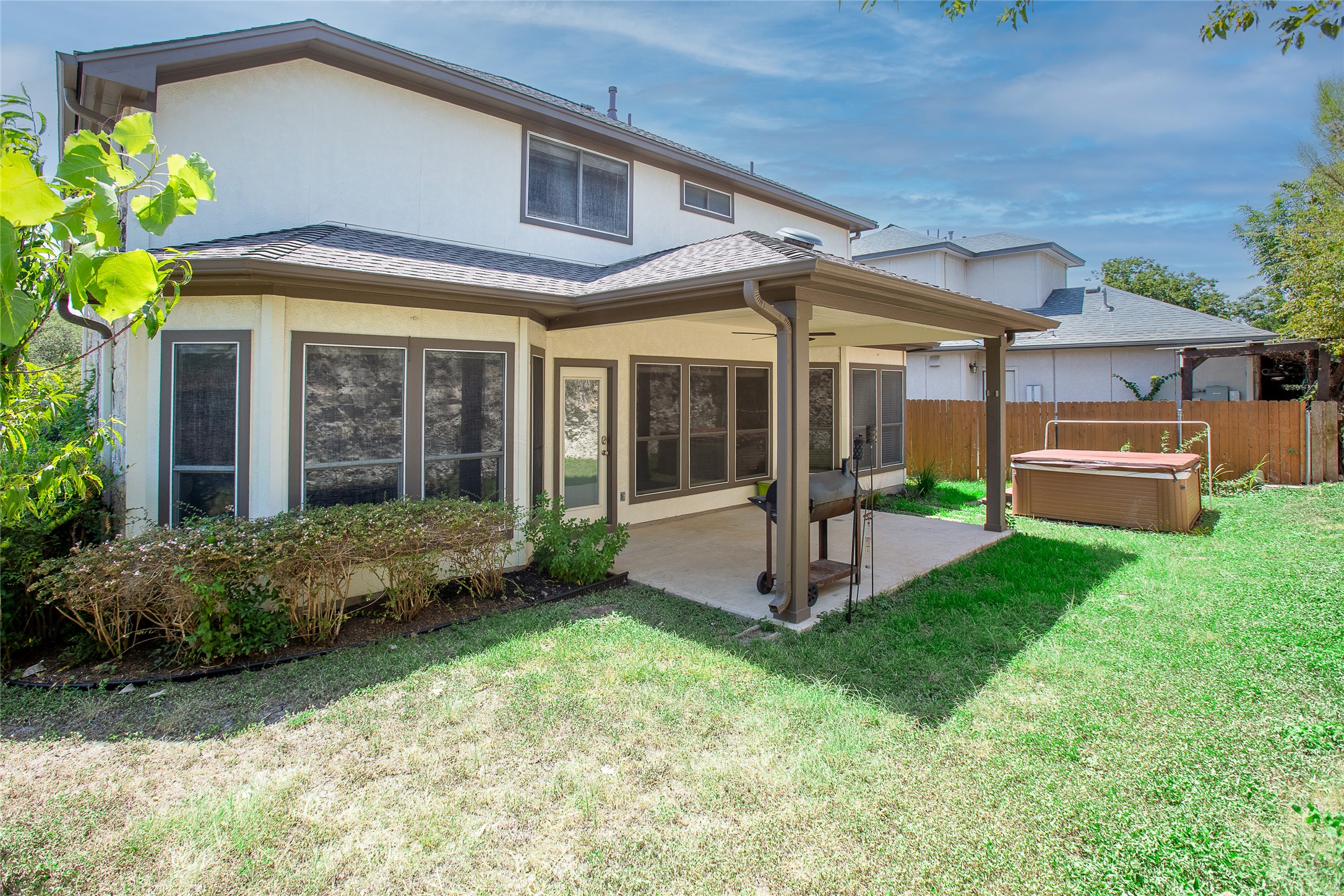 main property photo 39