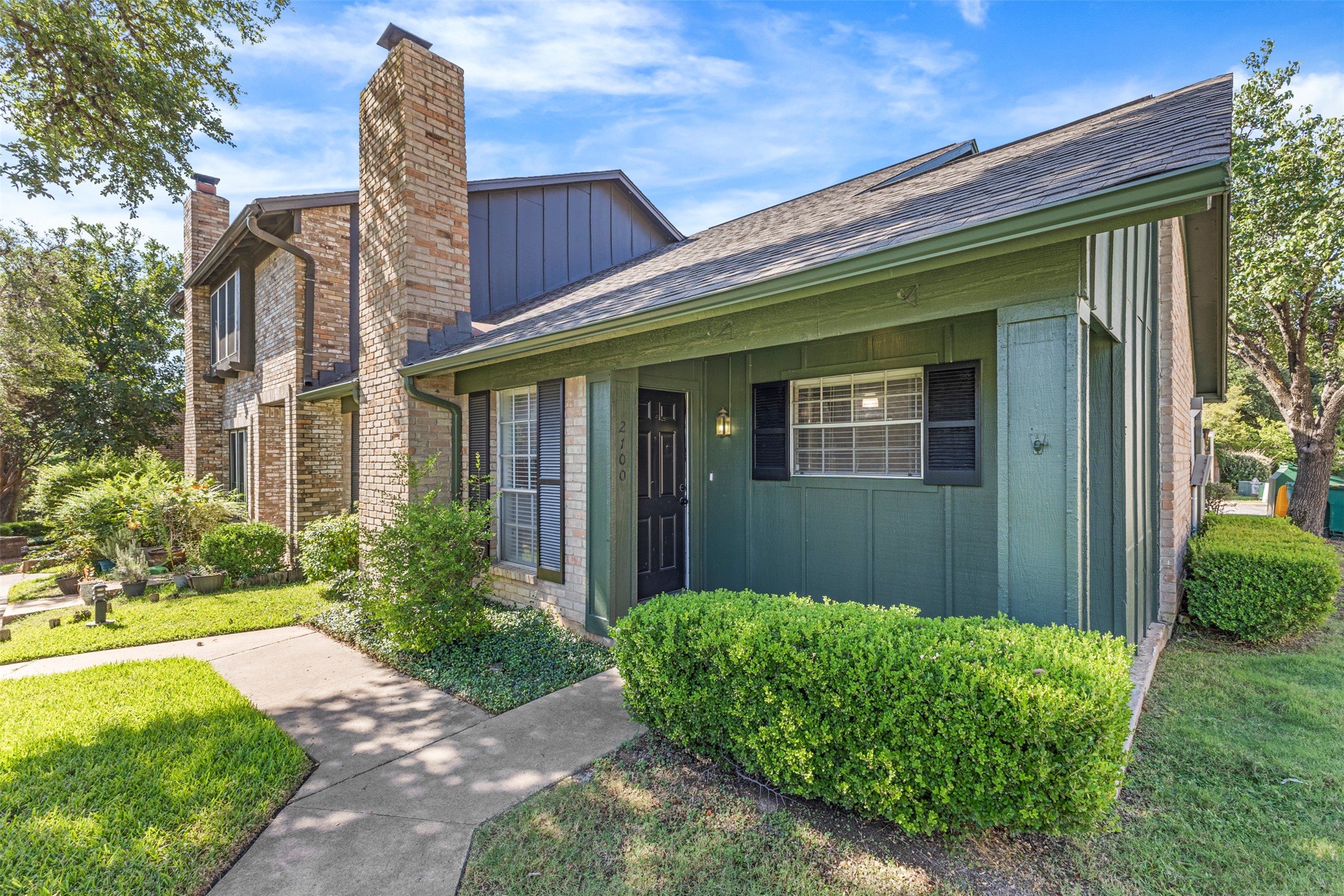 main property photo 31