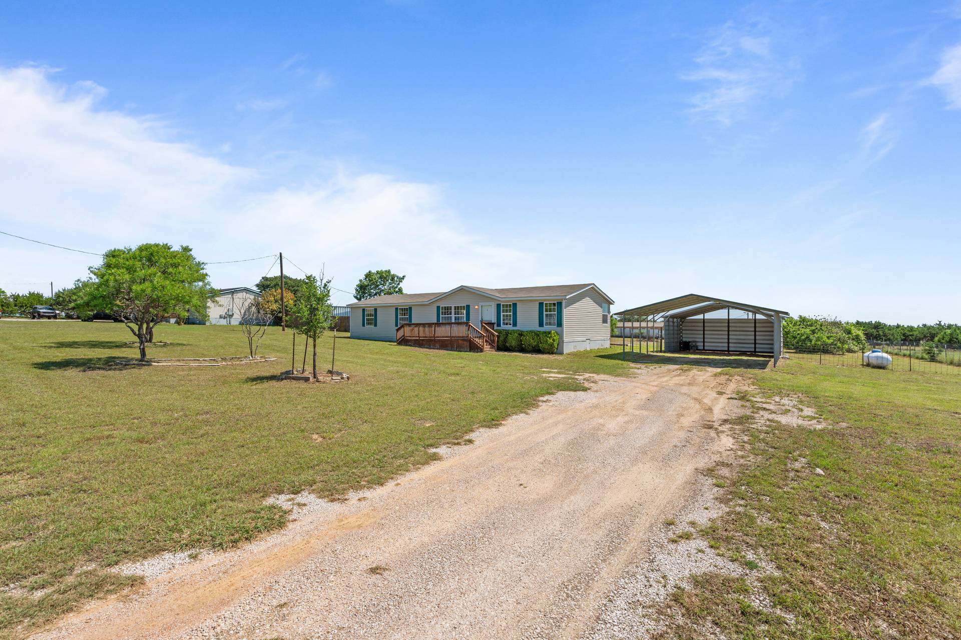 main property photo 2