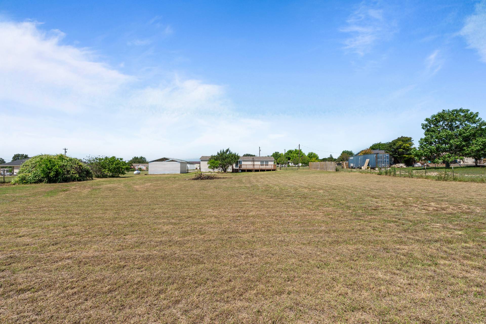 main property photo 21