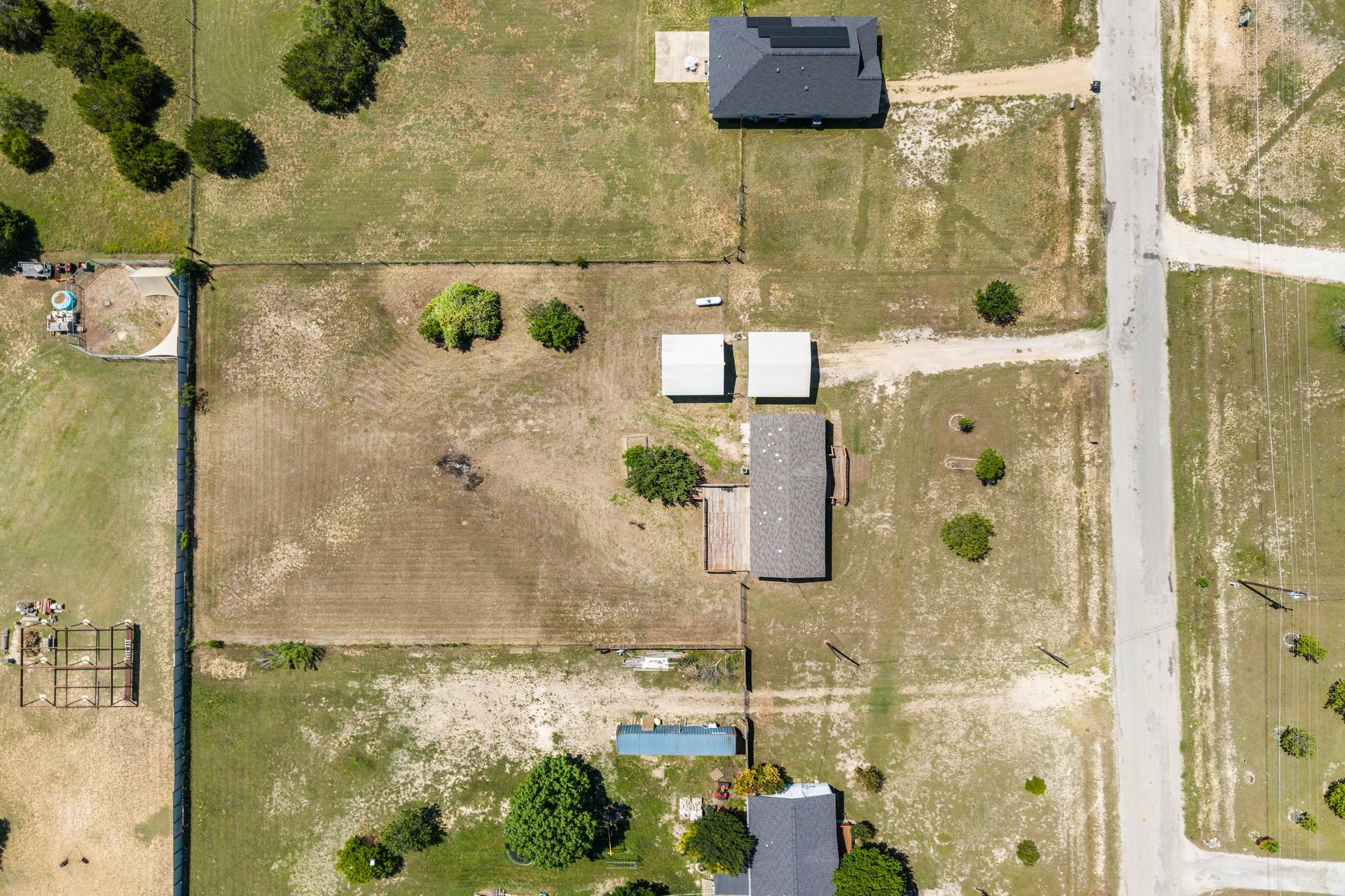 main property photo 26