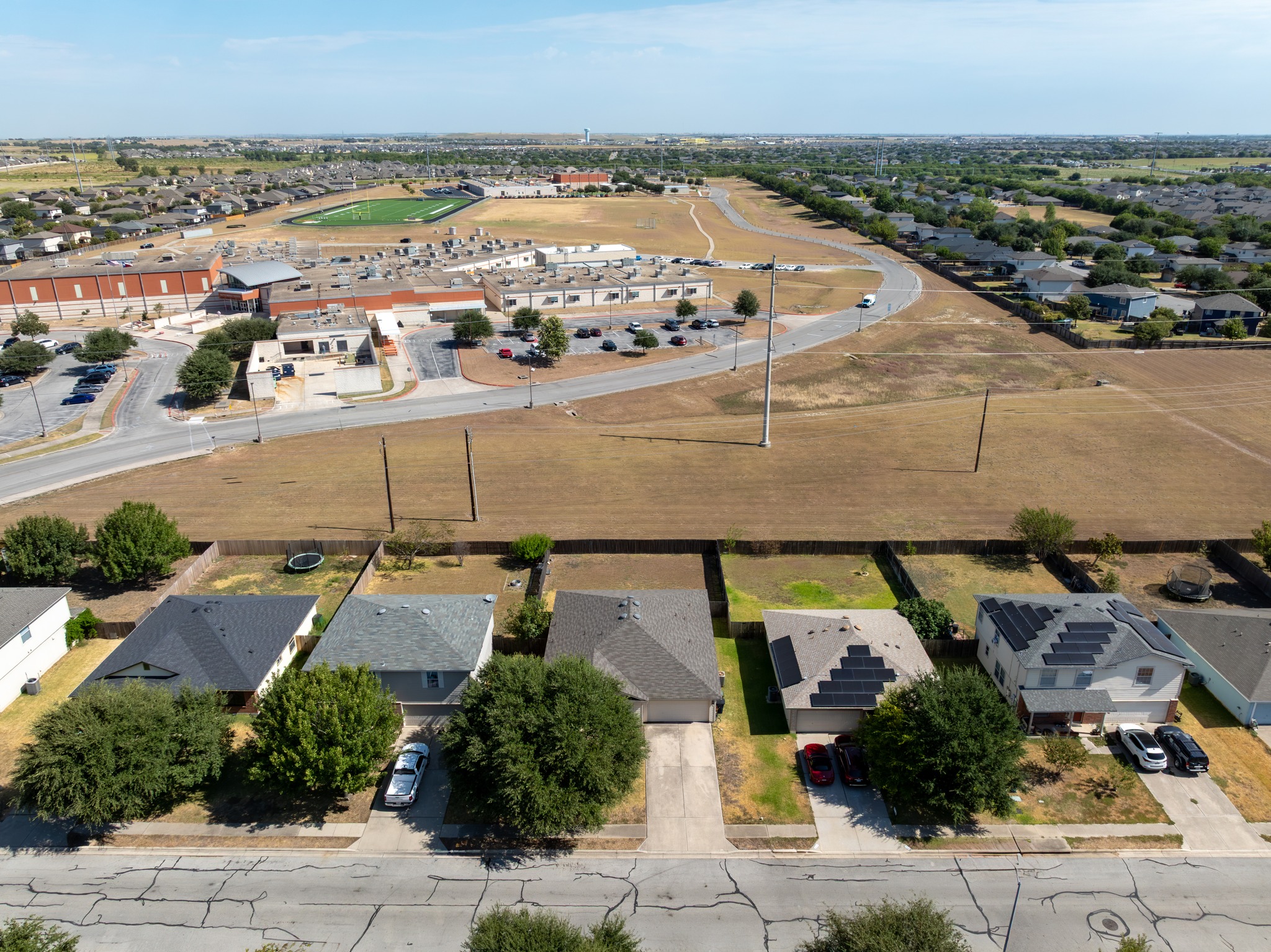 main property photo 27