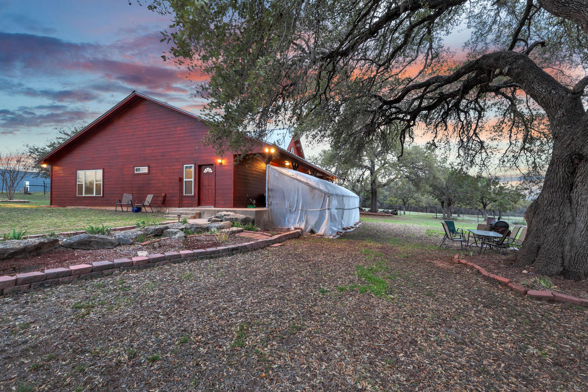main property photo 29