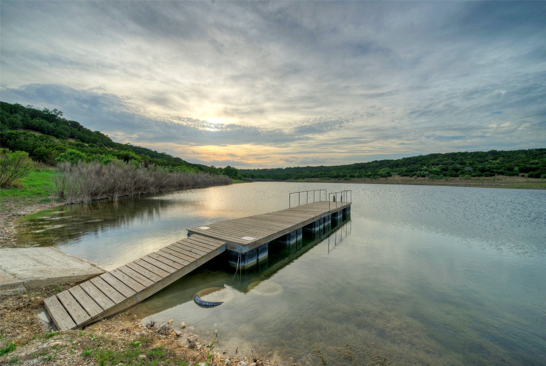 main property photo 38