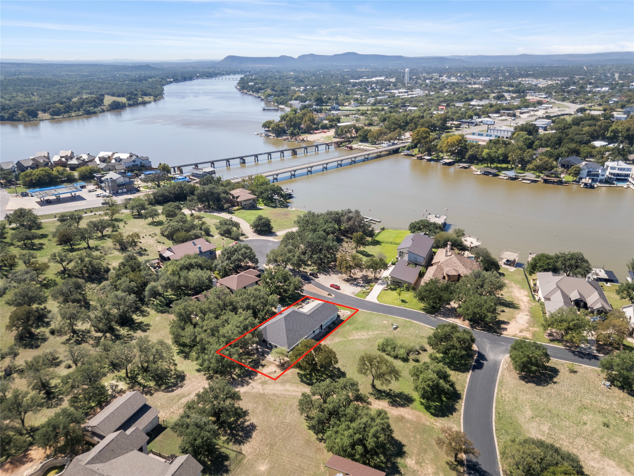 main property photo 19