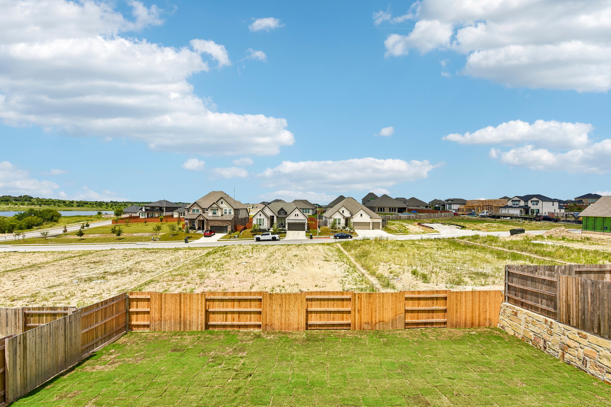 main property photo 32