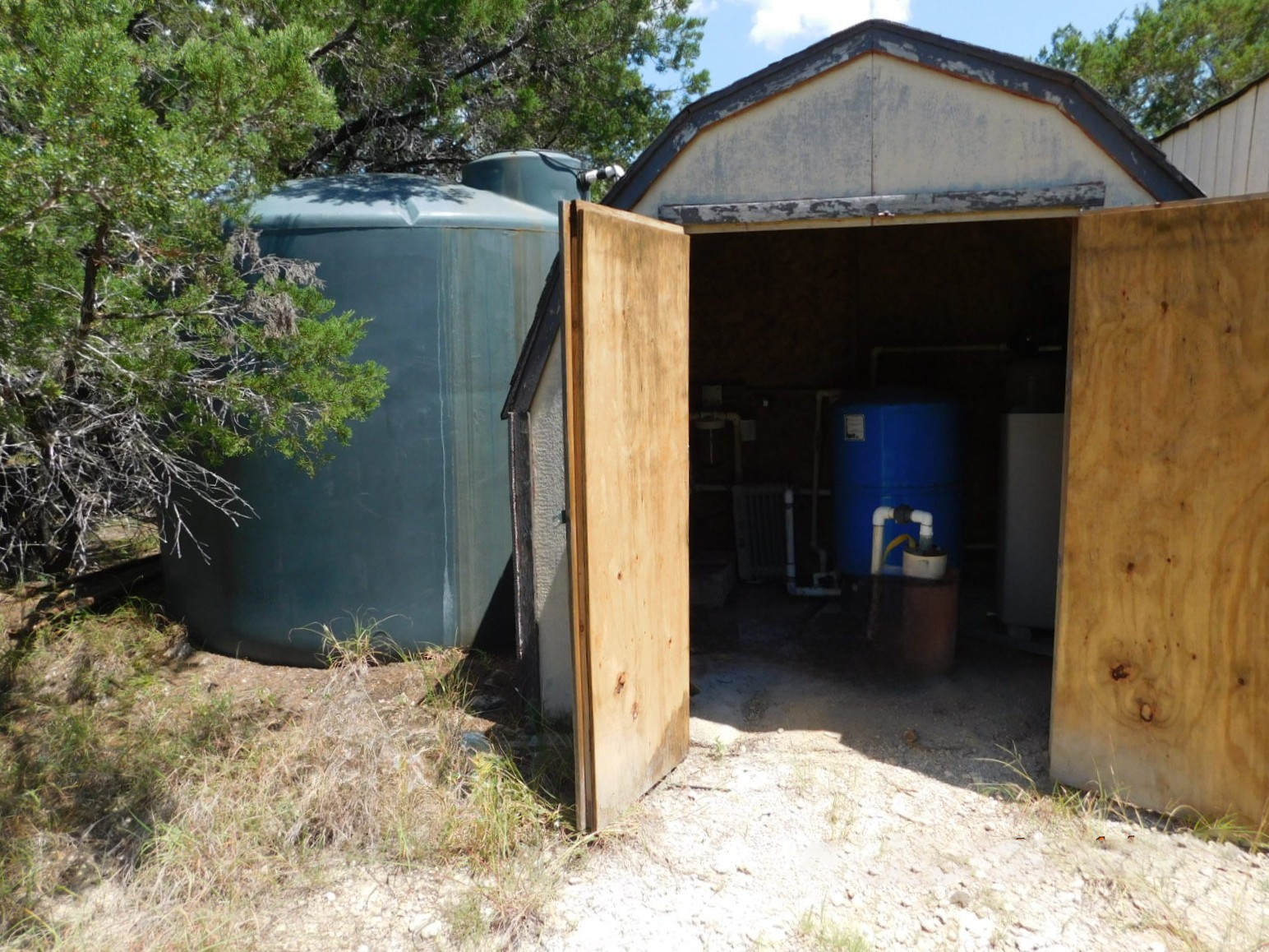 main property photo 29