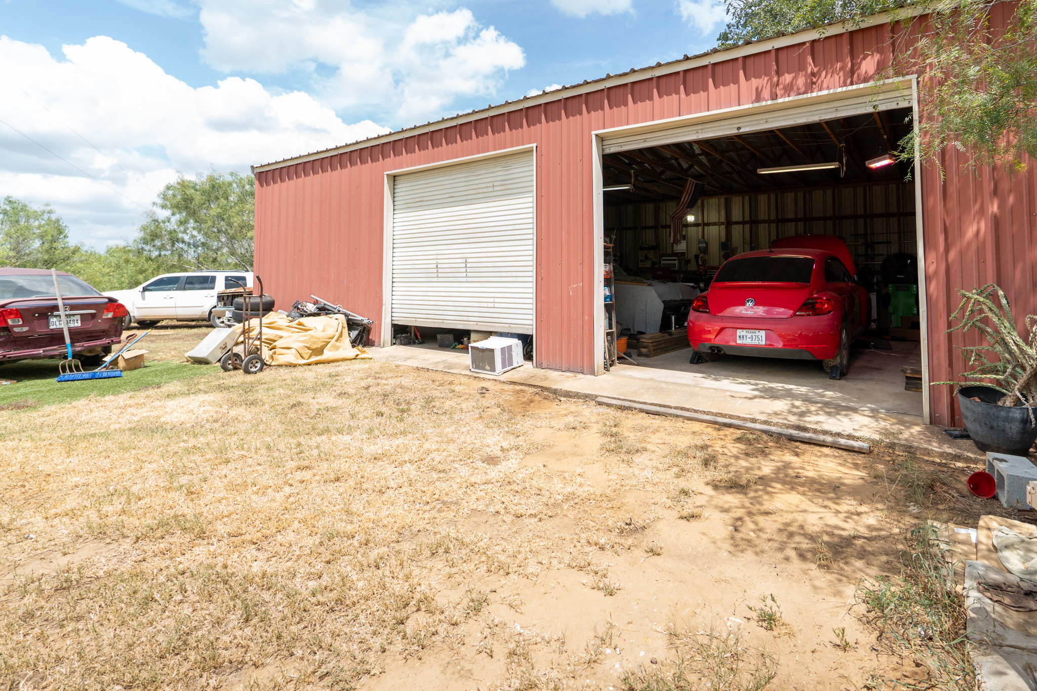 main property photo 31