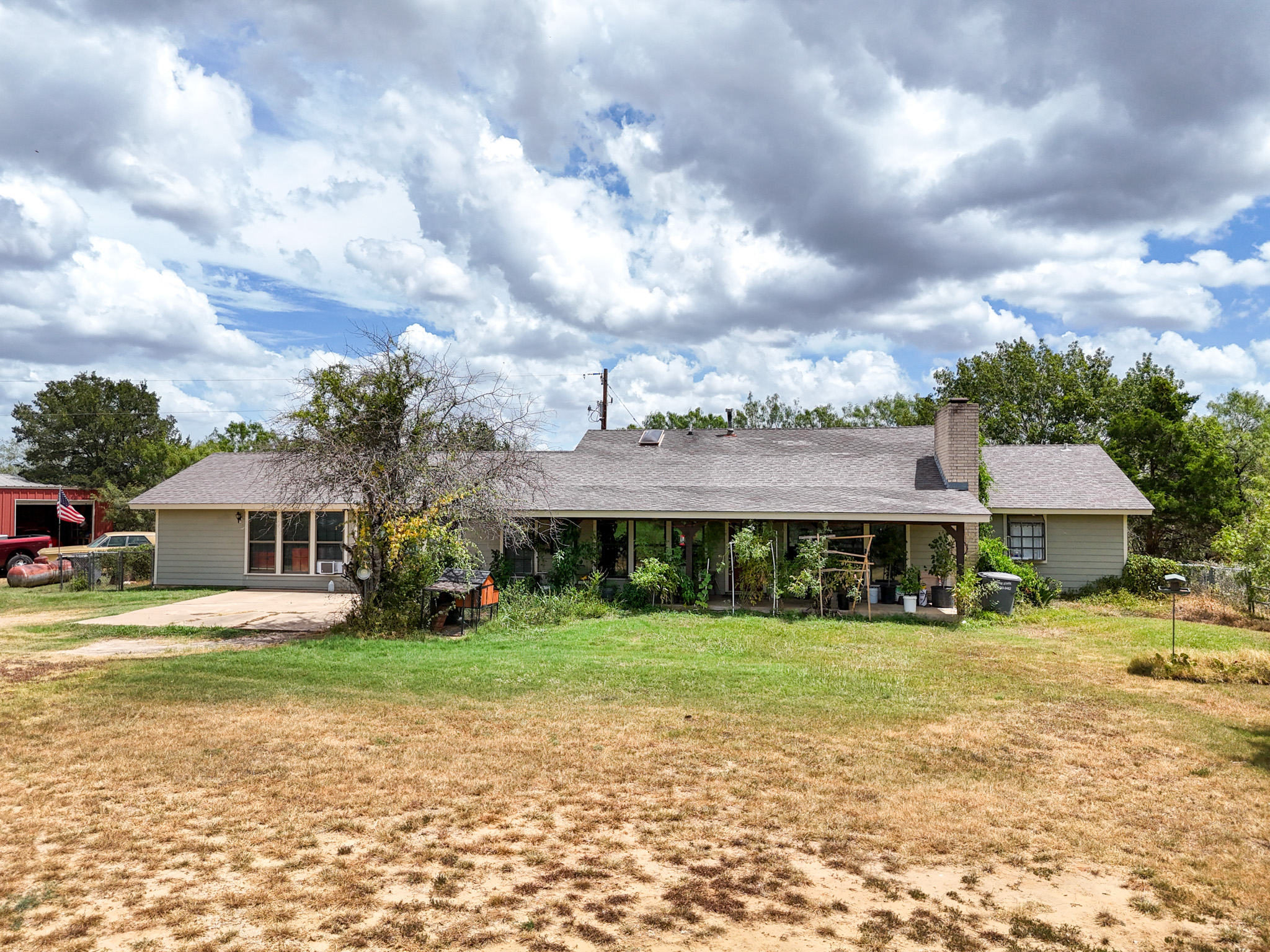main property photo 4