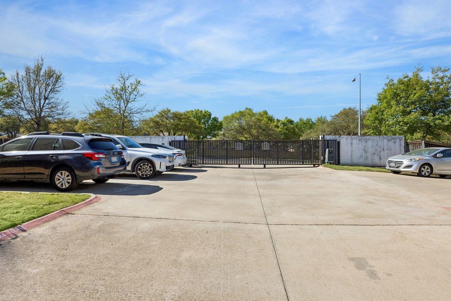 main property photo 26