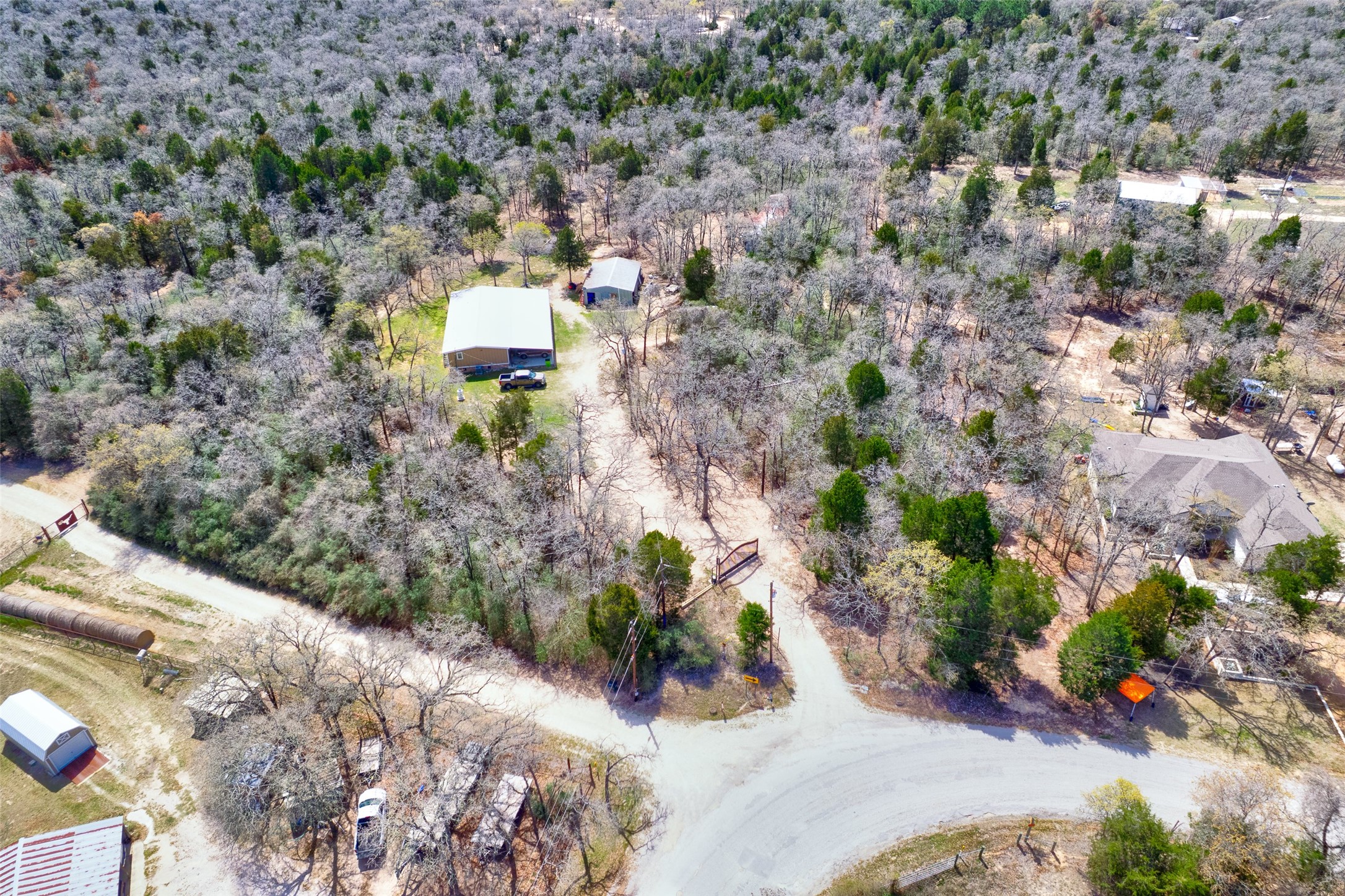 main property photo 10
