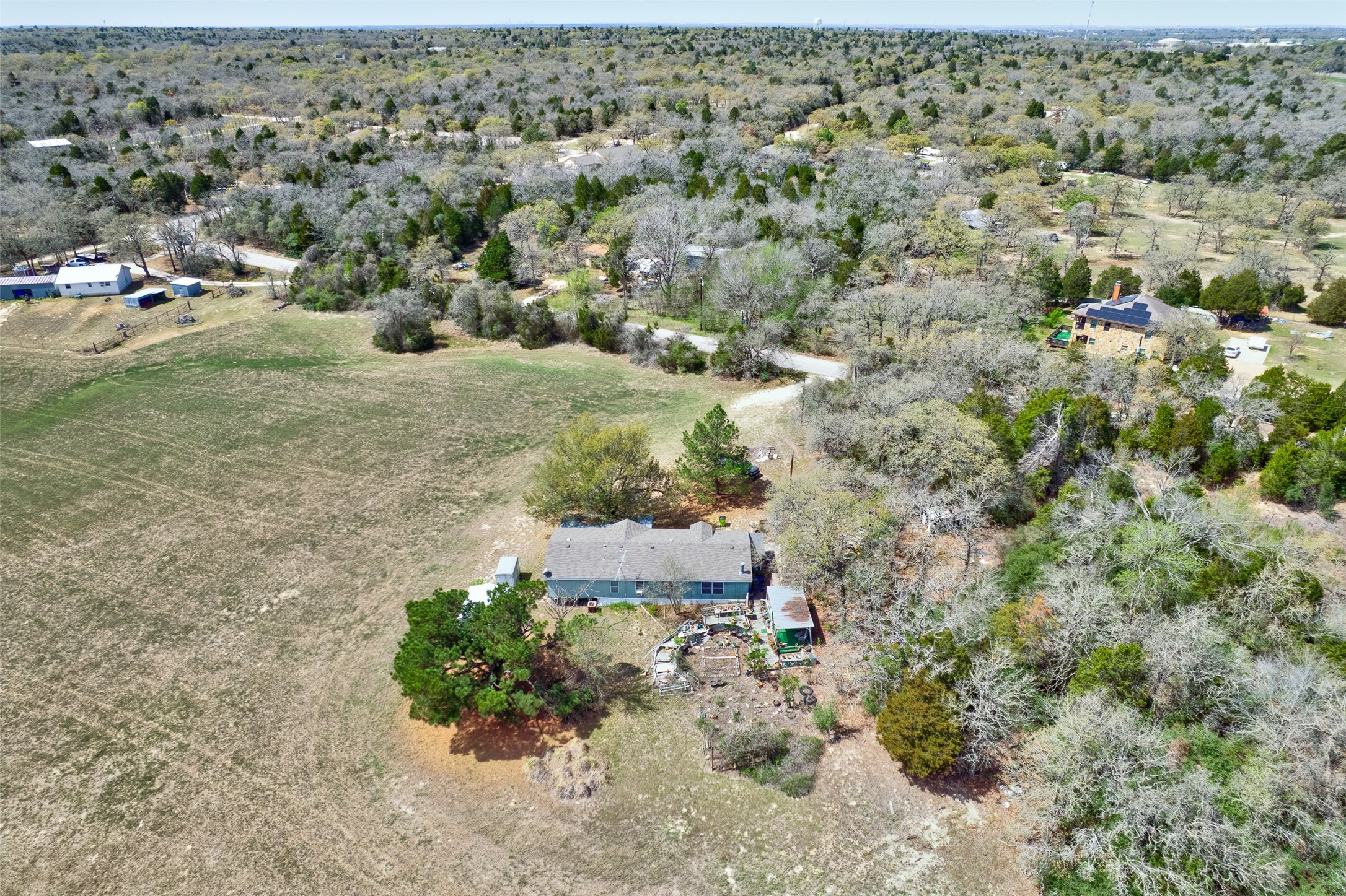 main property photo 3