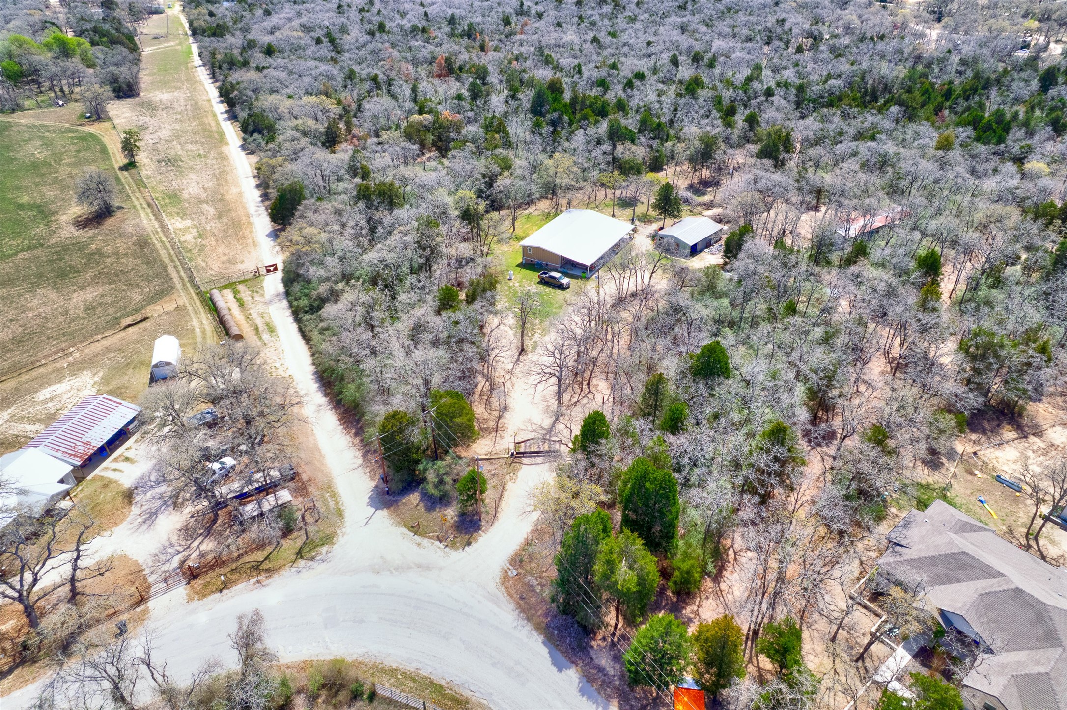 main property photo 9
