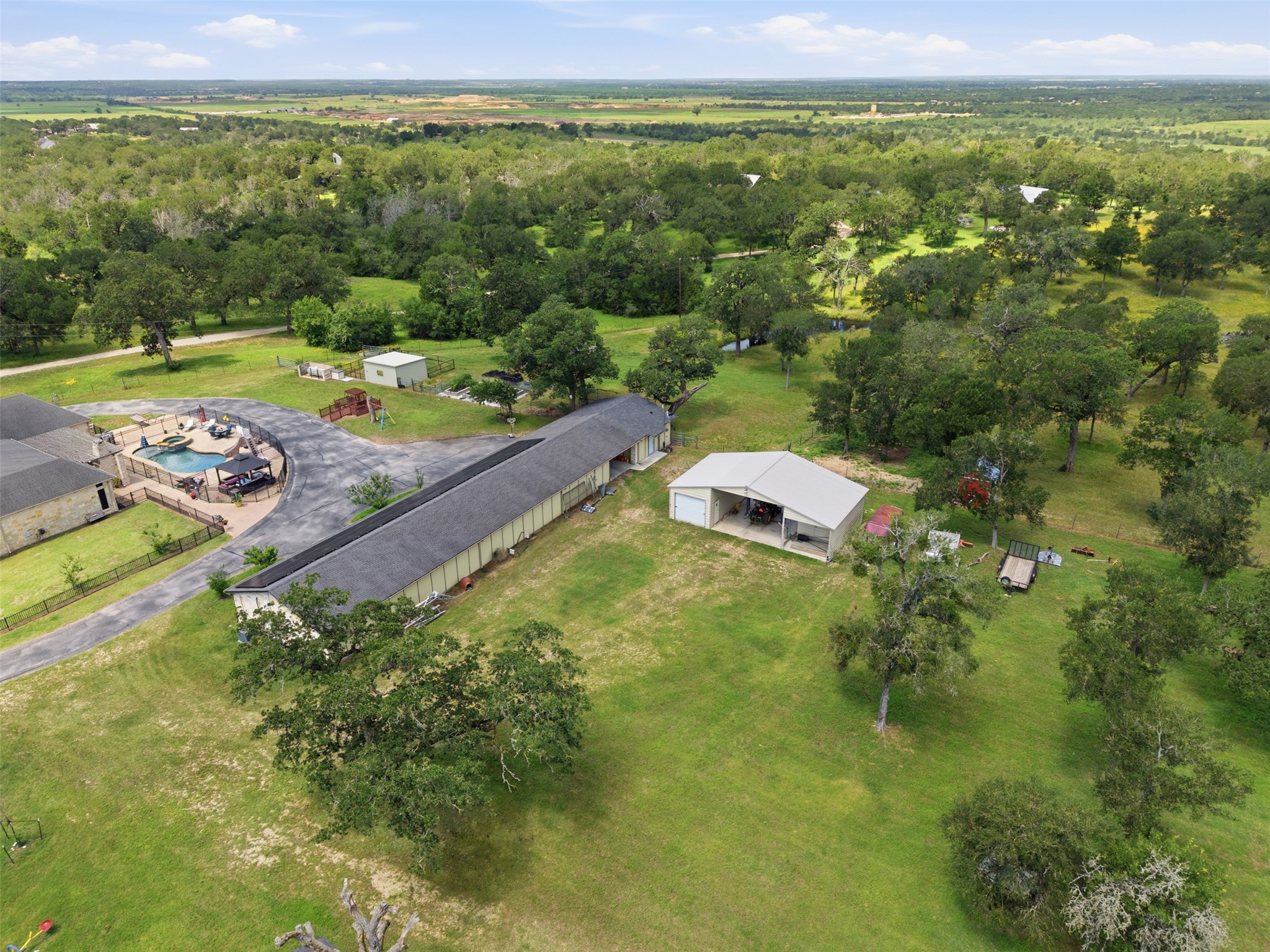 main property photo 29